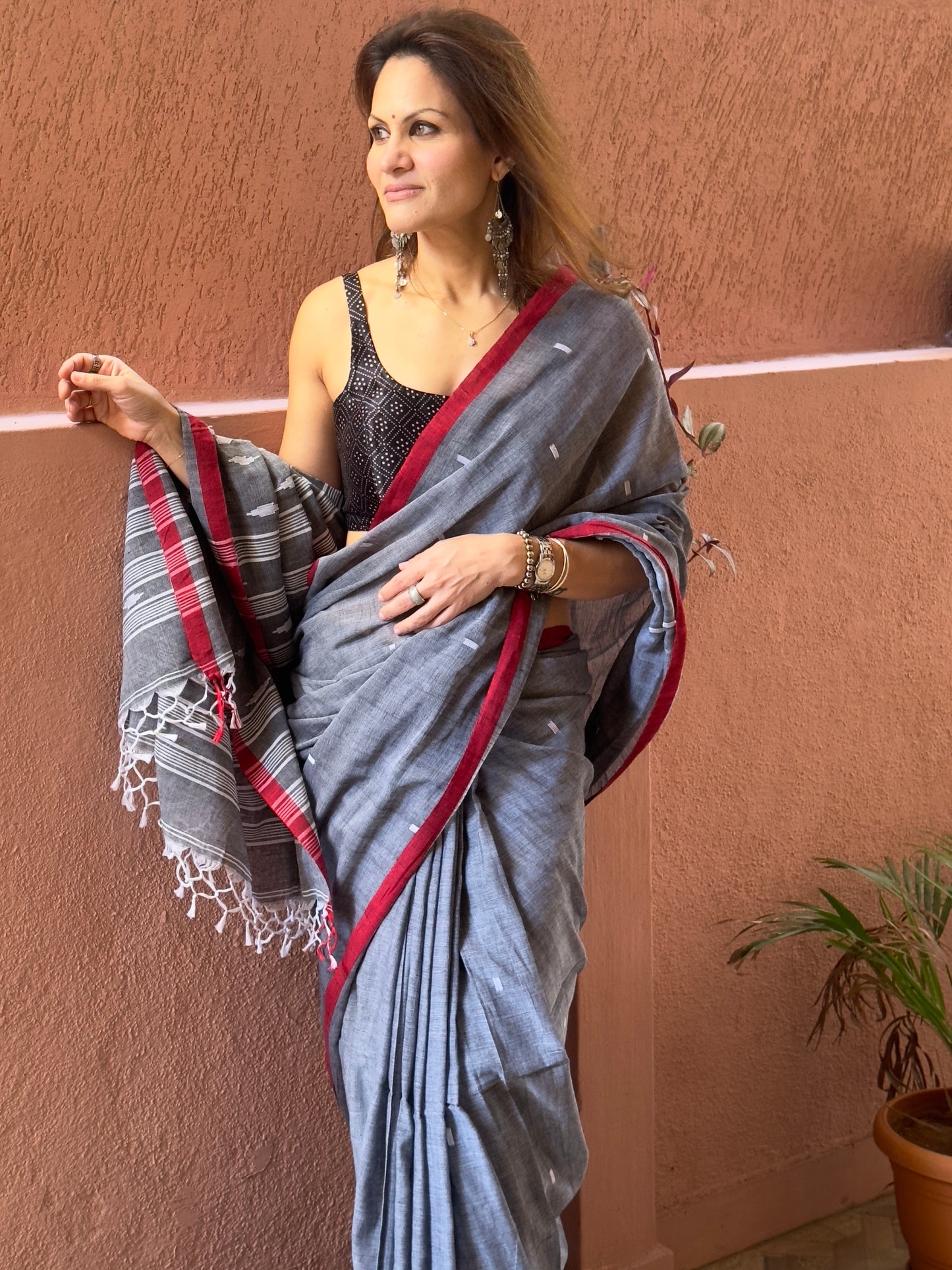 Grey Pure Cotton Jamdani Sari with Red Border