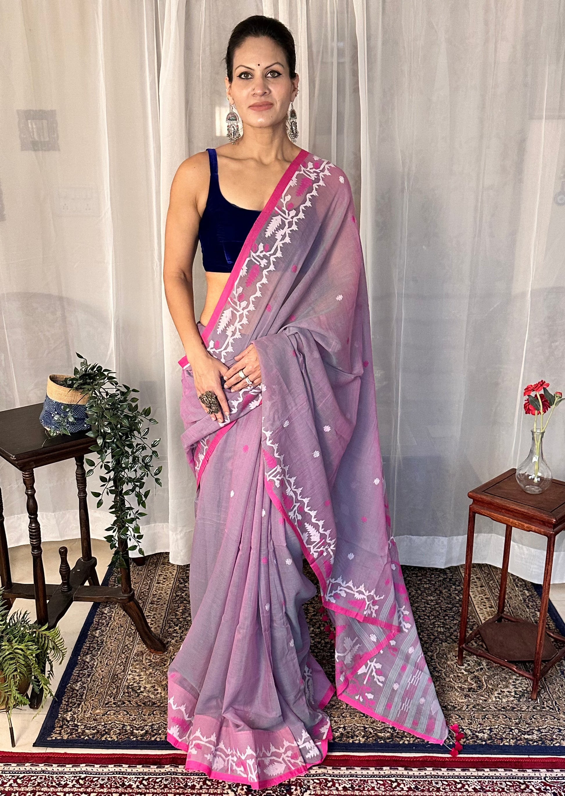 Dual Toned Hand Spun Muslin Khaadi Supremely Soft Jamdani Sari - Raahini