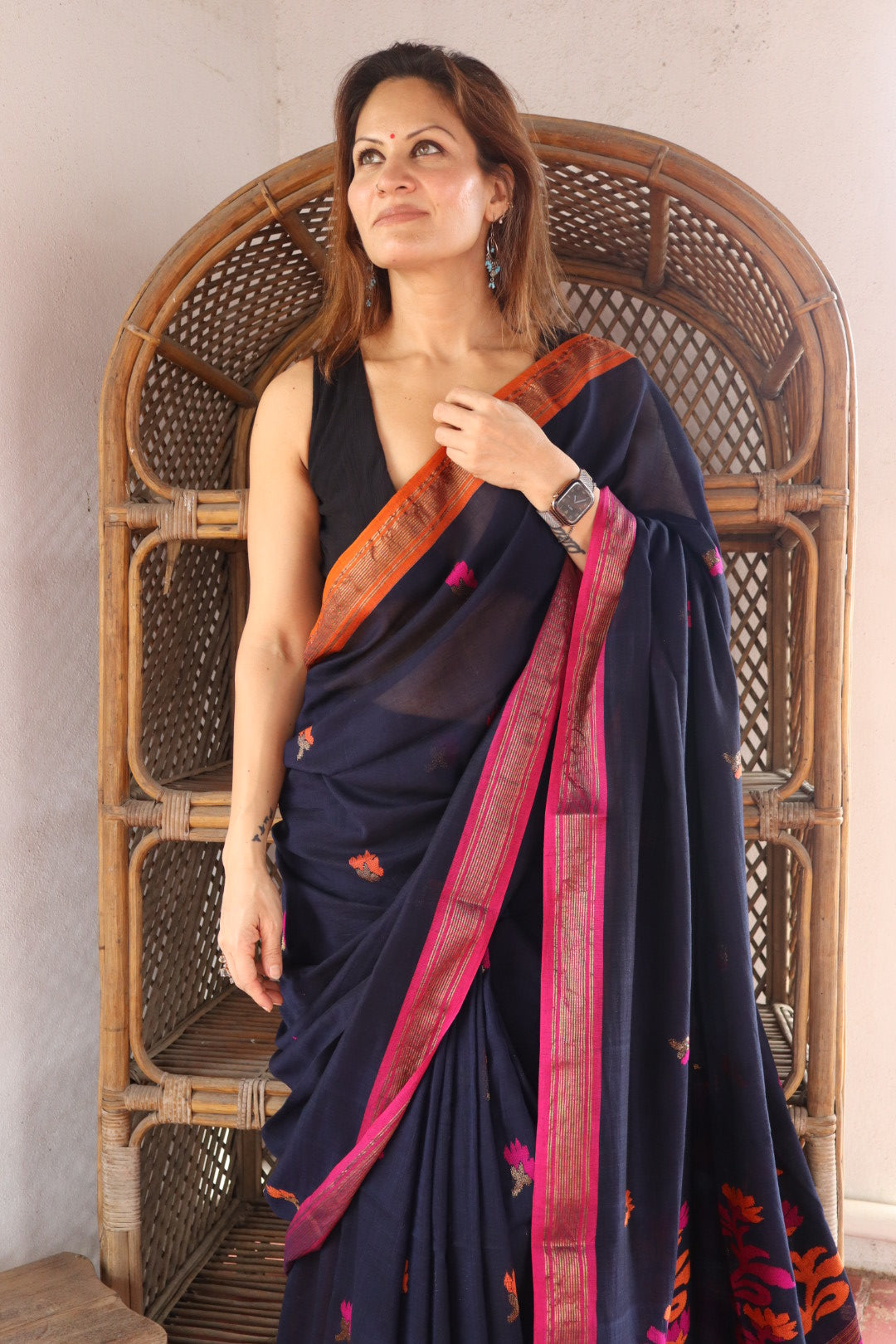 Black & Pink Handloom Pure Cotton Jamdani Saree with Intricate Floral Work with Handloom Mark Card