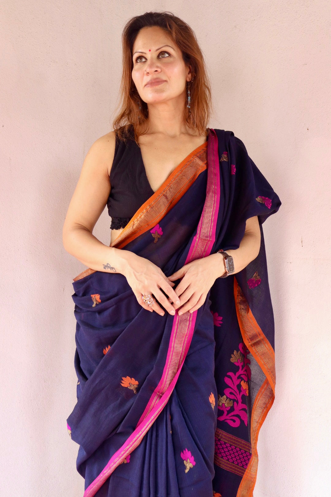 Black & Pink Handloom Pure Cotton Jamdani Saree with Intricate Floral Work with Handloom Mark Card