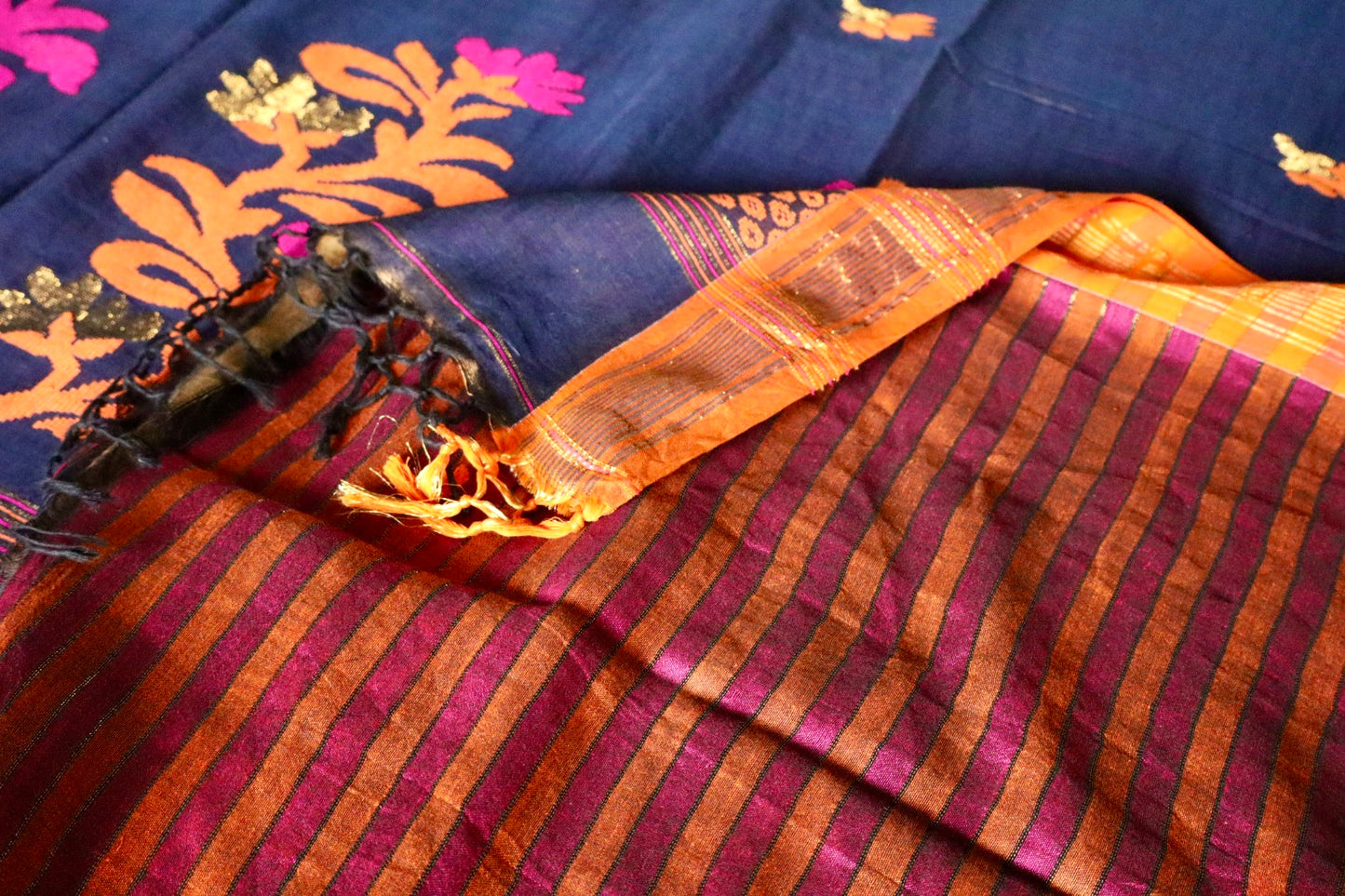 Black & Pink Handloom Pure Cotton Jamdani Saree with Intricate Floral Work with Handloom Mark Card
