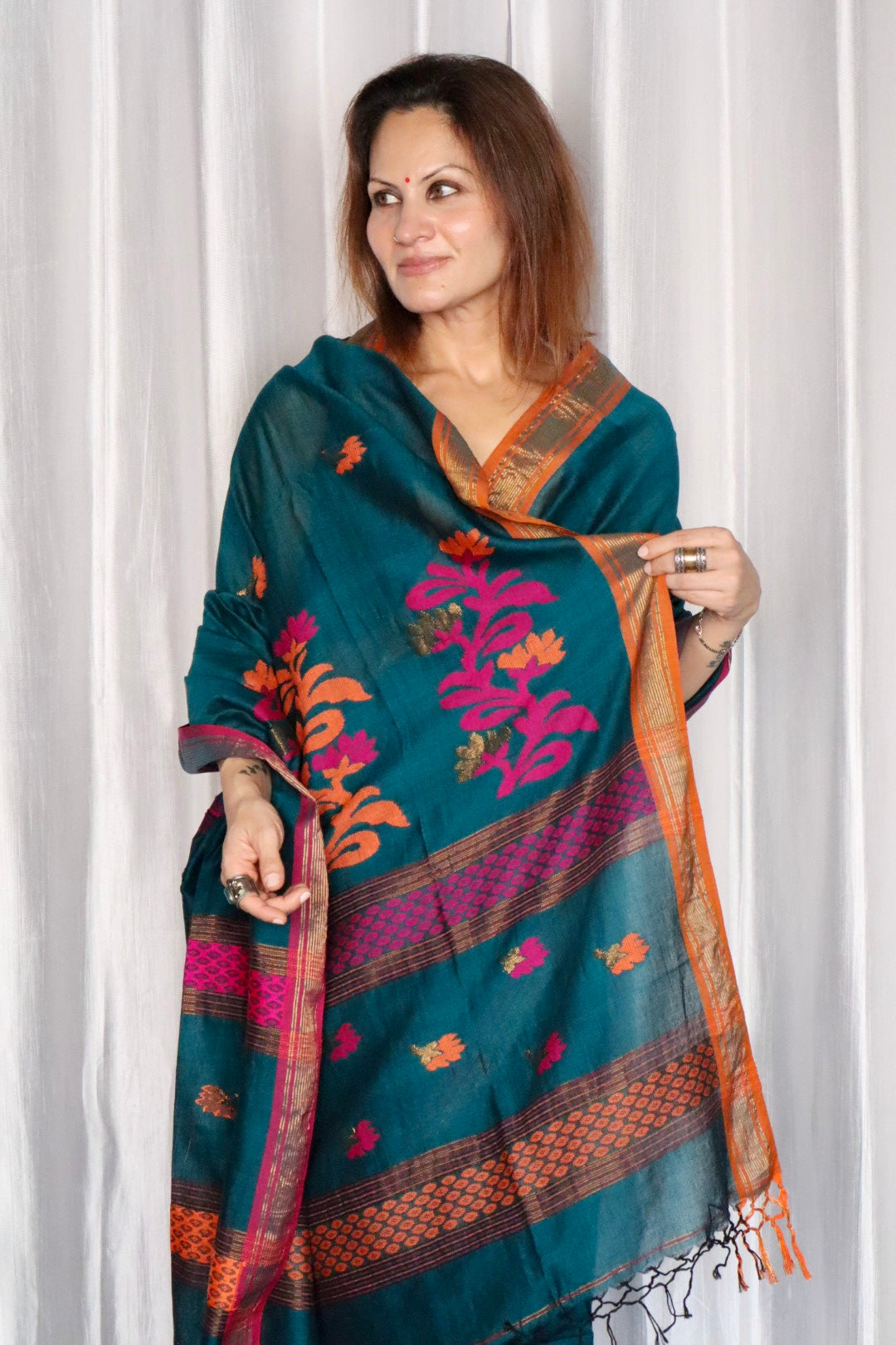 Bottle Green Handloom Pure Cotton Jamdani Saree with Intricate Floral Work with Handloom Mark Card