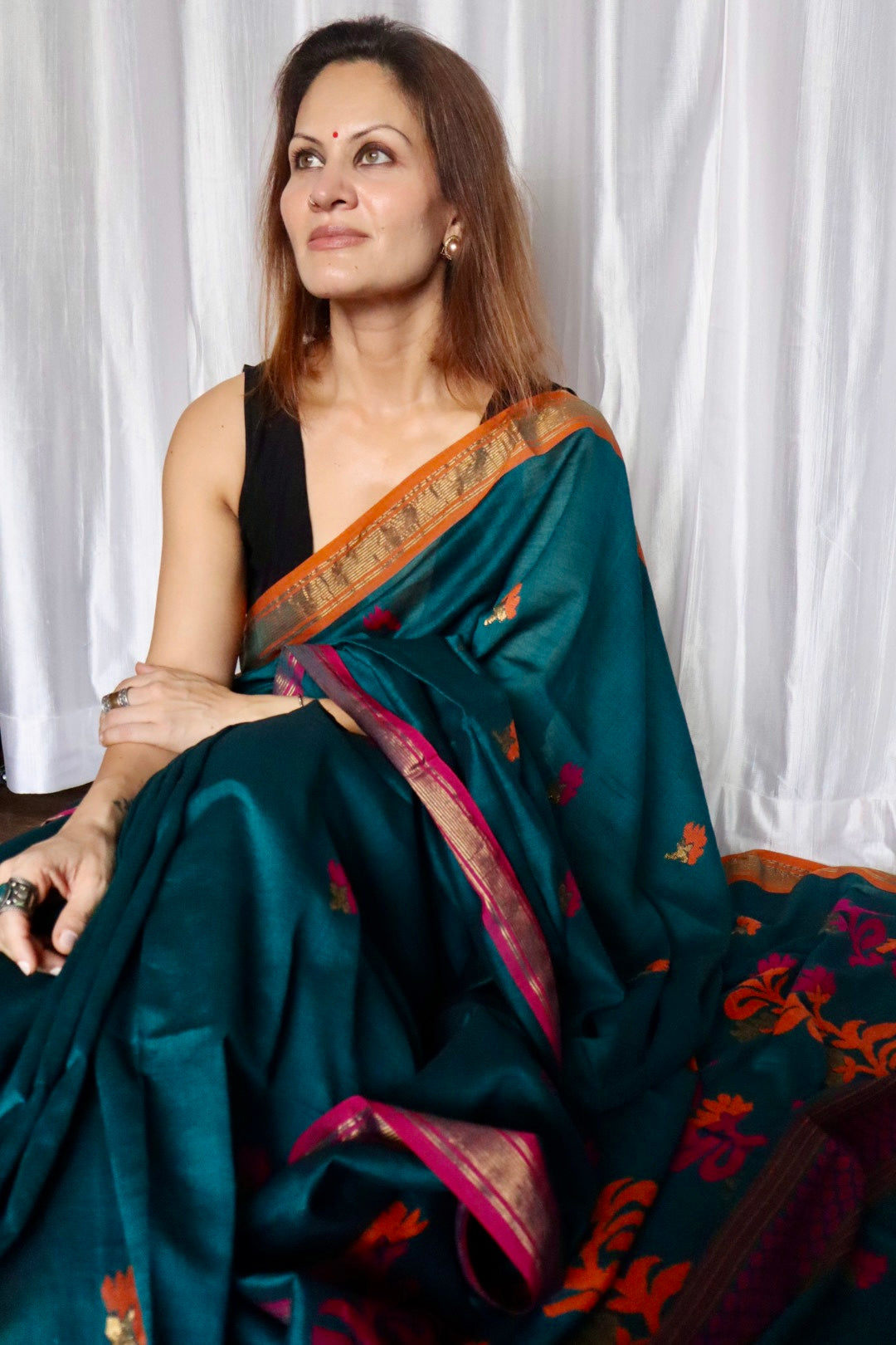 Bottle Green Handloom Pure Cotton Jamdani Saree with Intricate Floral Work with Handloom Mark Card