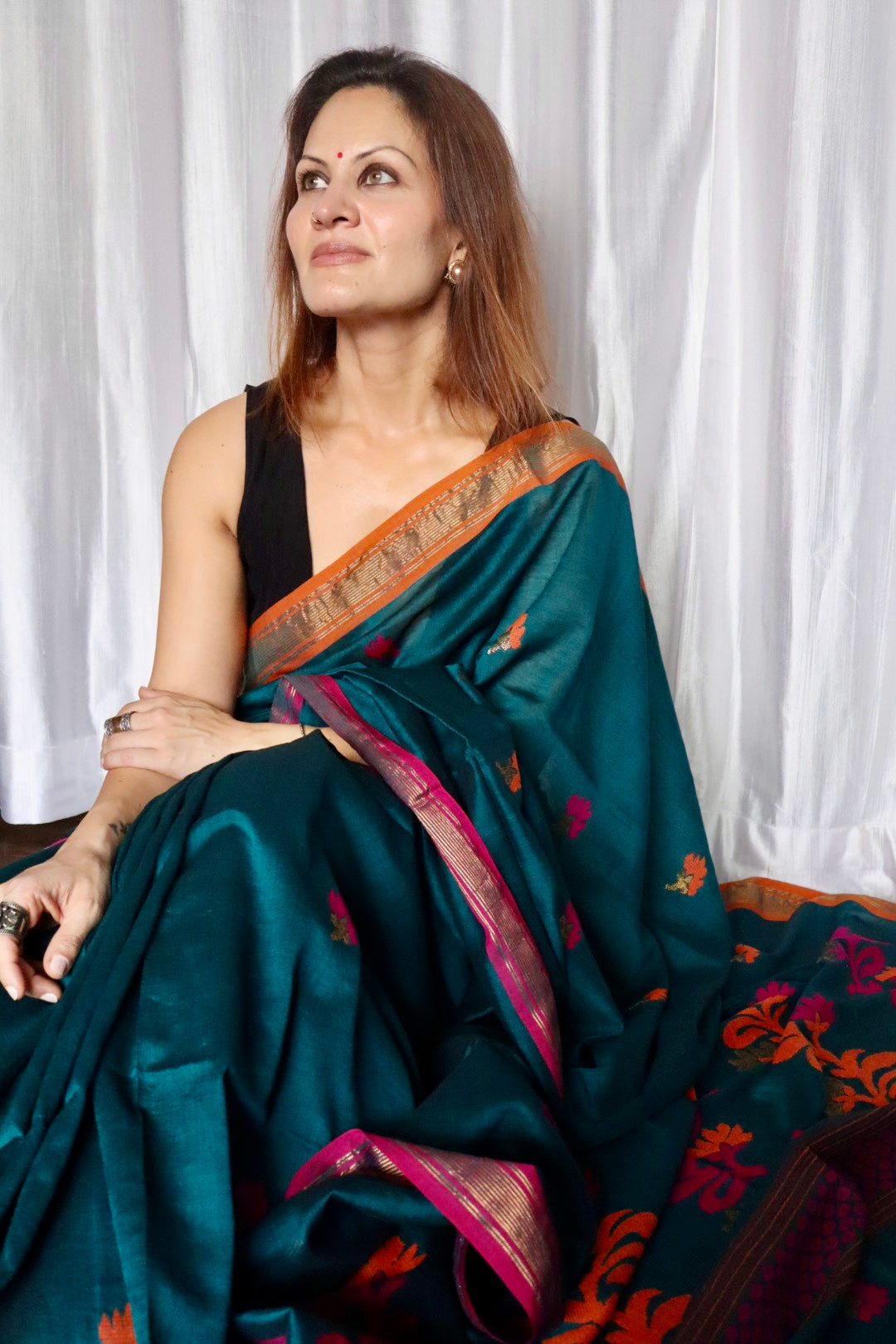 Bottle Green Handloom Pure Cotton Jamdani Saree with Intricate Floral Work with Handloom Mark Card