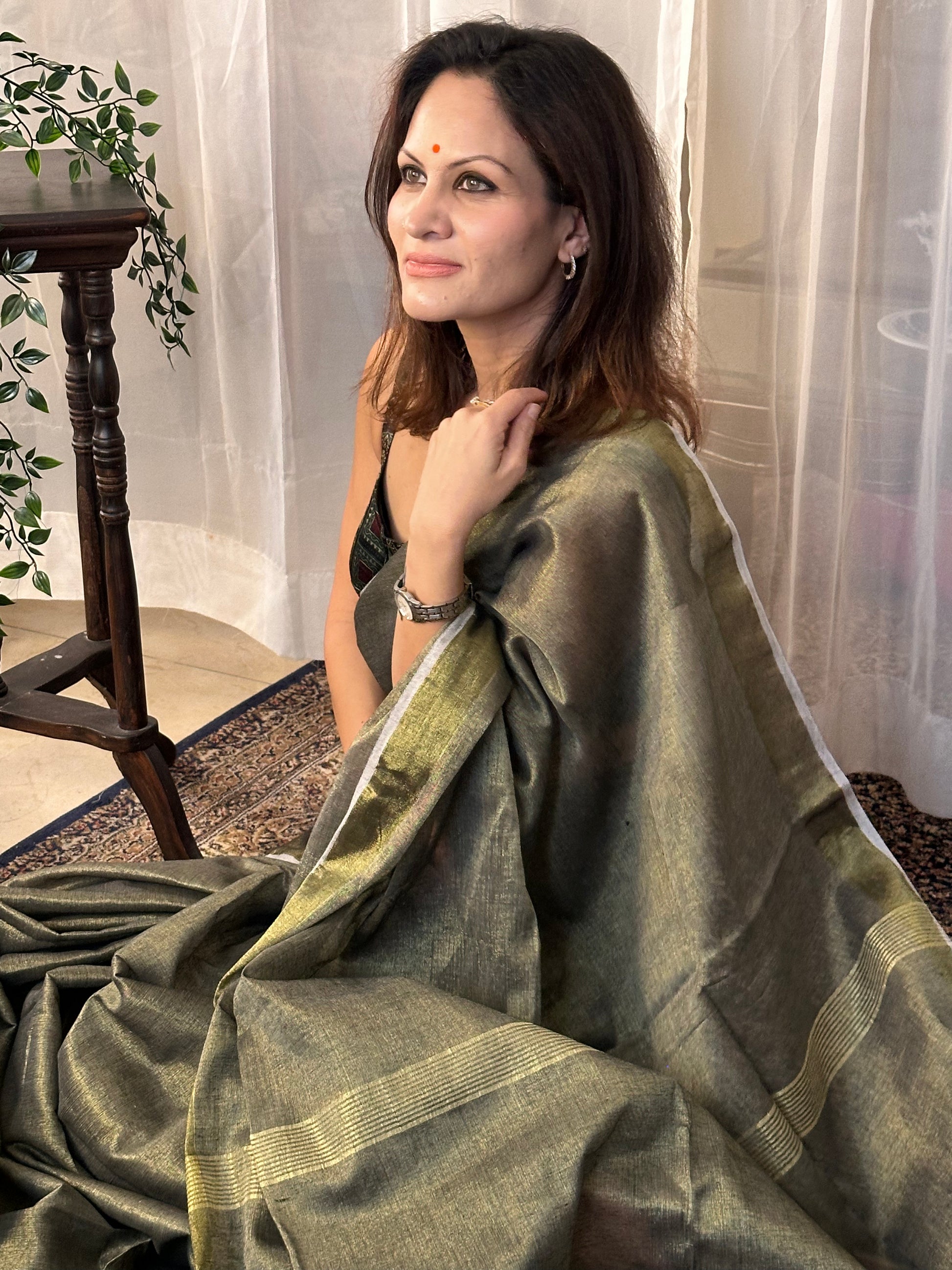 Mehendi Green Pure Mul Mul Handwoven Tissue Cotton Sari - Raahini