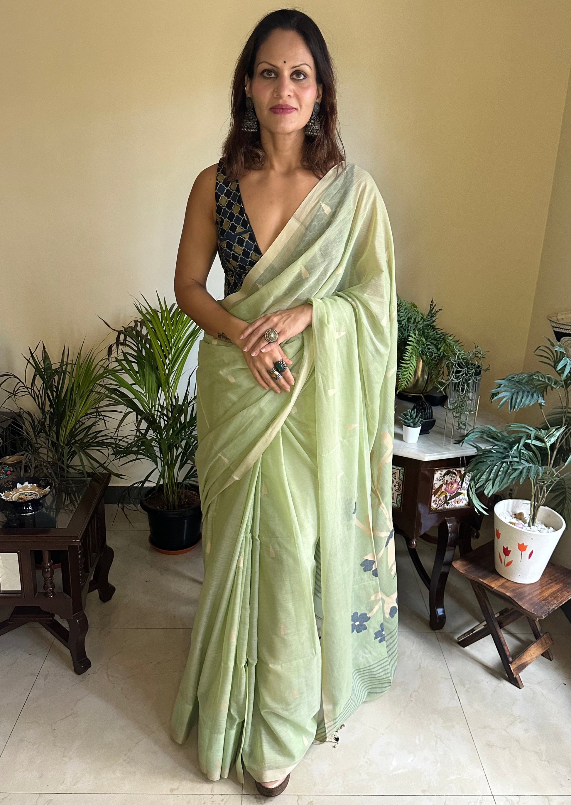 Hand Spun Pure Fine Cotton Jamdani Sari - Raahini