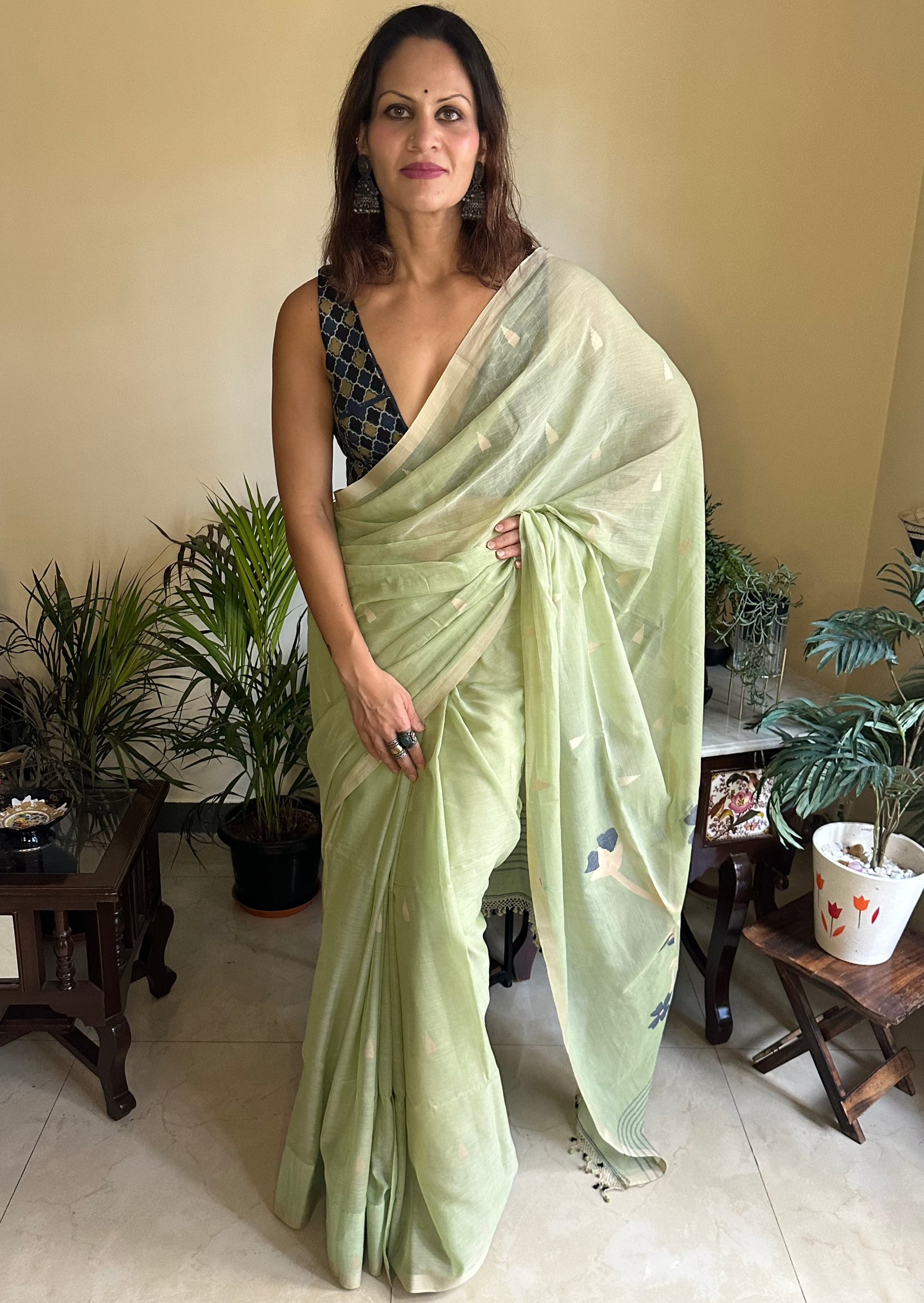 Hand Spun Pure Fine Cotton Jamdani Sari - Raahini