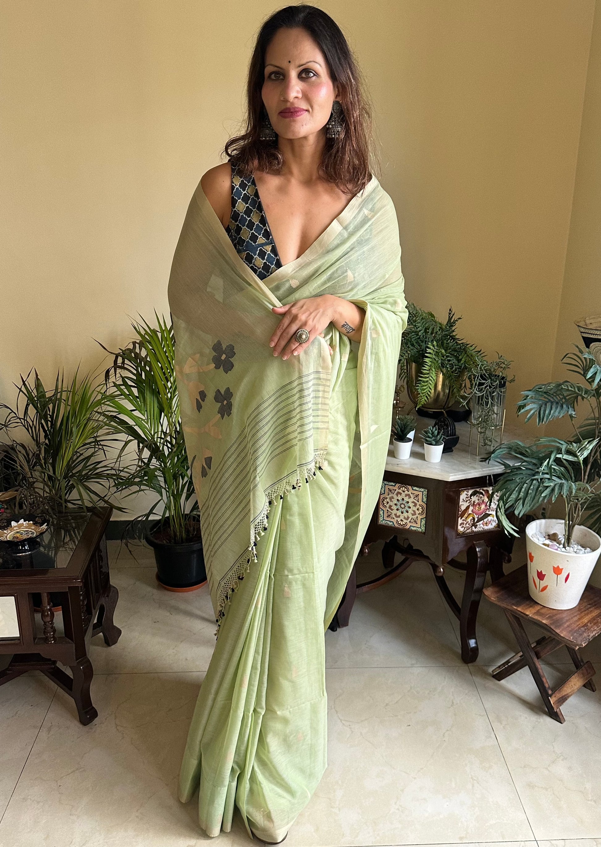 Hand Spun Pure Fine Cotton Jamdani Sari - Raahini