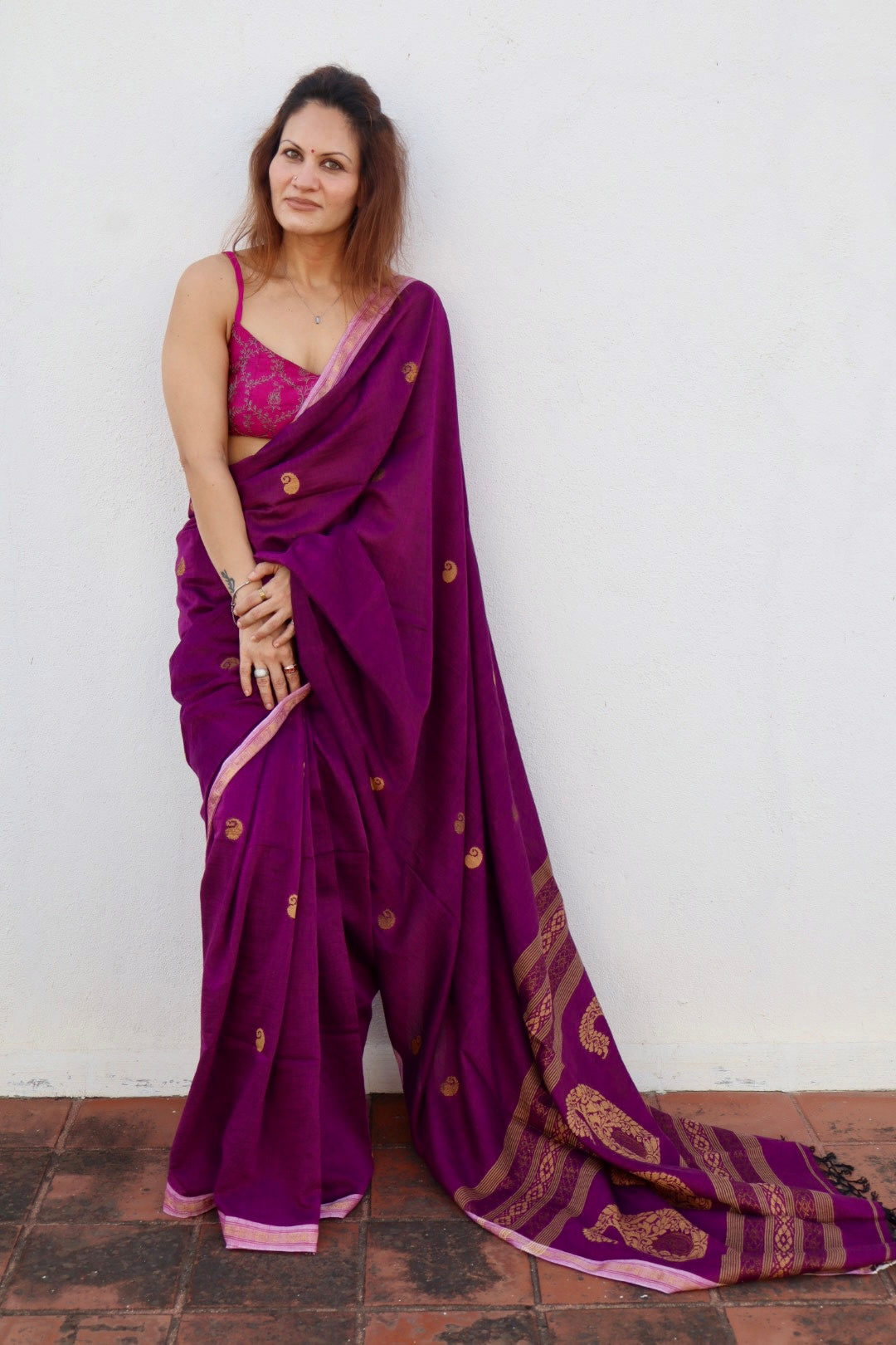 Mauve Handloom Cotton Jamdani Saree with Intricate Work on Body and Ambi Pallu