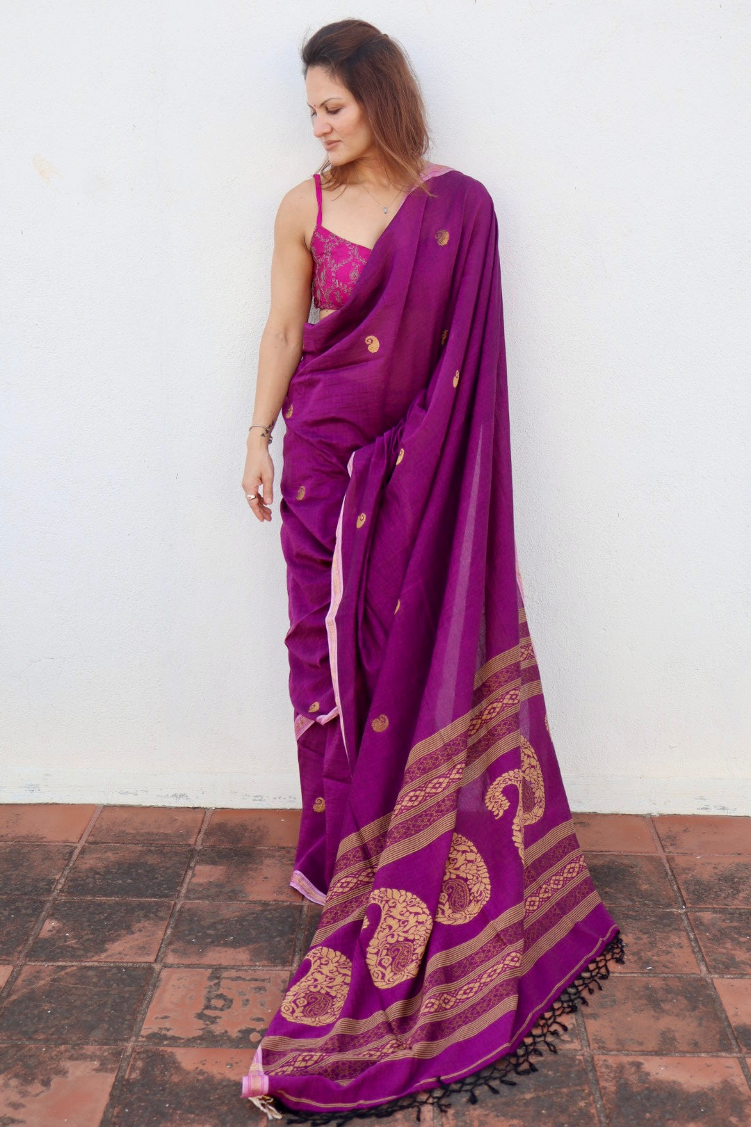 Mauve Handloom Cotton Jamdani Saree with Intricate Work on Body and Ambi Pallu
