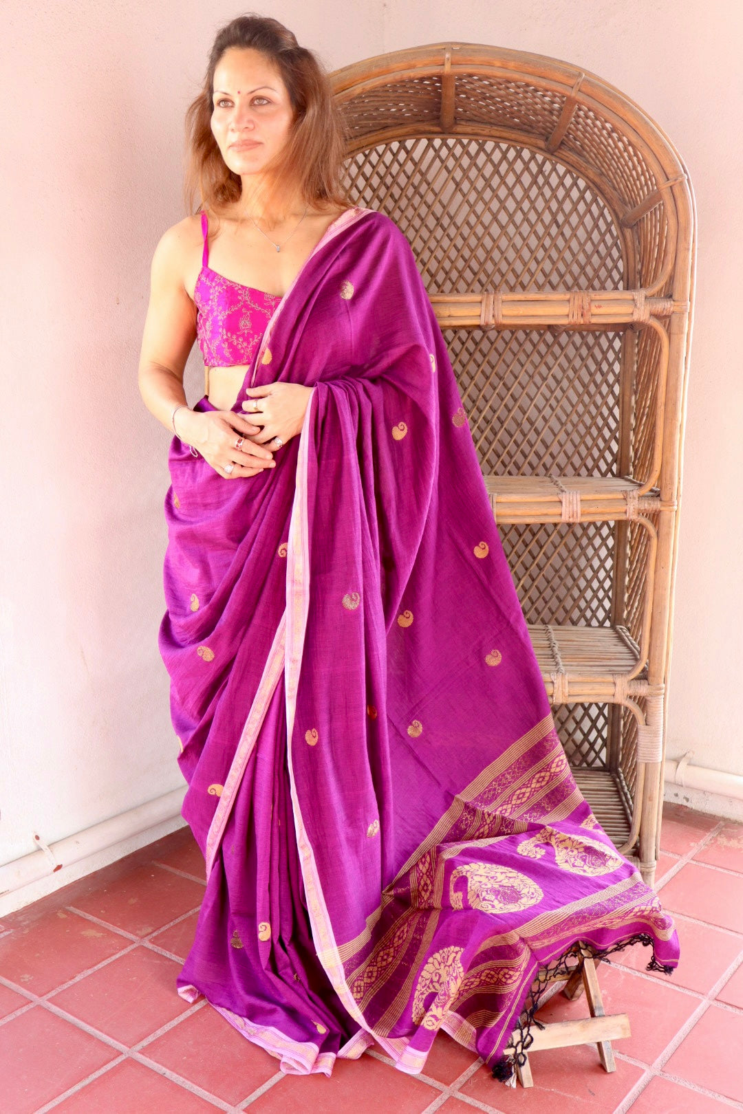 Mauve Handloom Cotton Jamdani Saree with Intricate Work on Body and Ambi Pallu