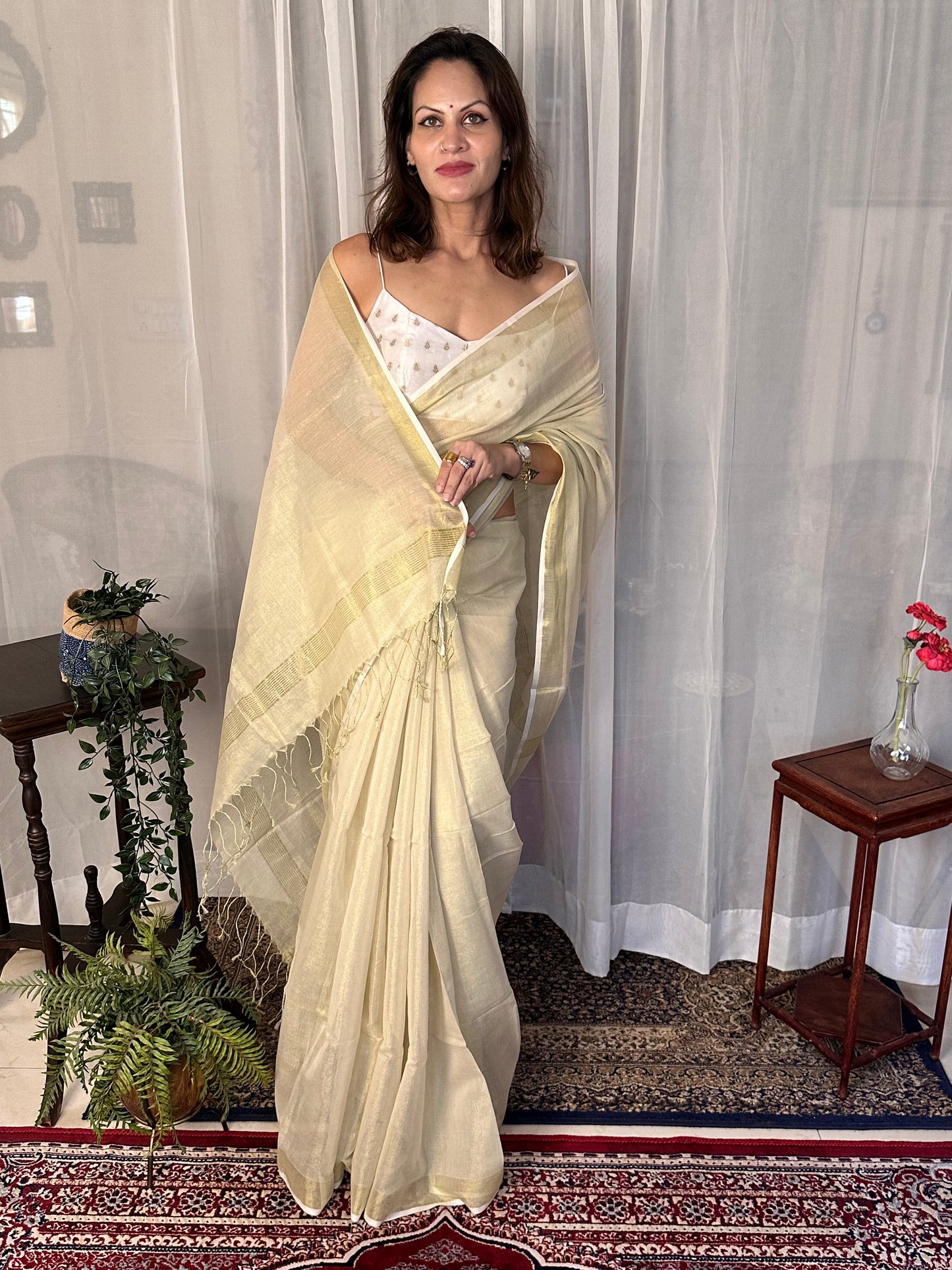 Cream Pure Mul Mul Handwoven Tissue Cotton Sari - Raahini