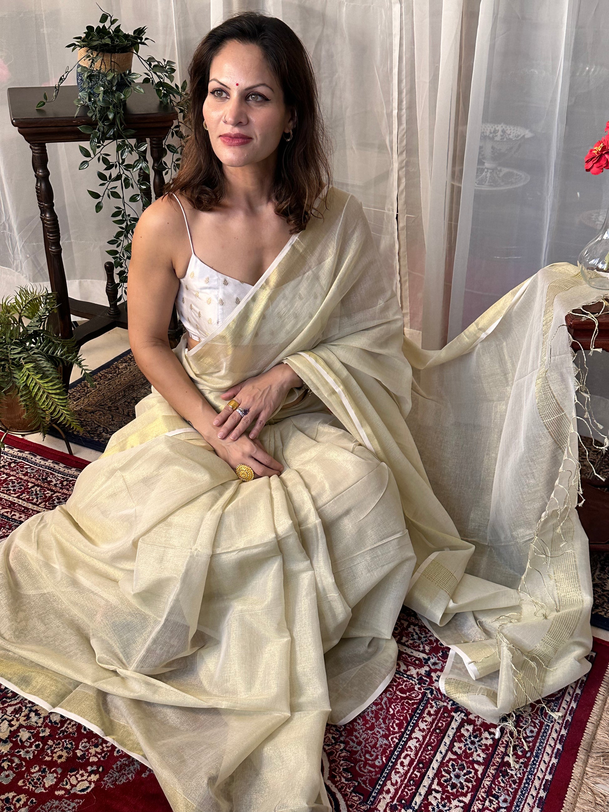 Cream Pure Mul Mul Handwoven Tissue Cotton Sari - Raahini