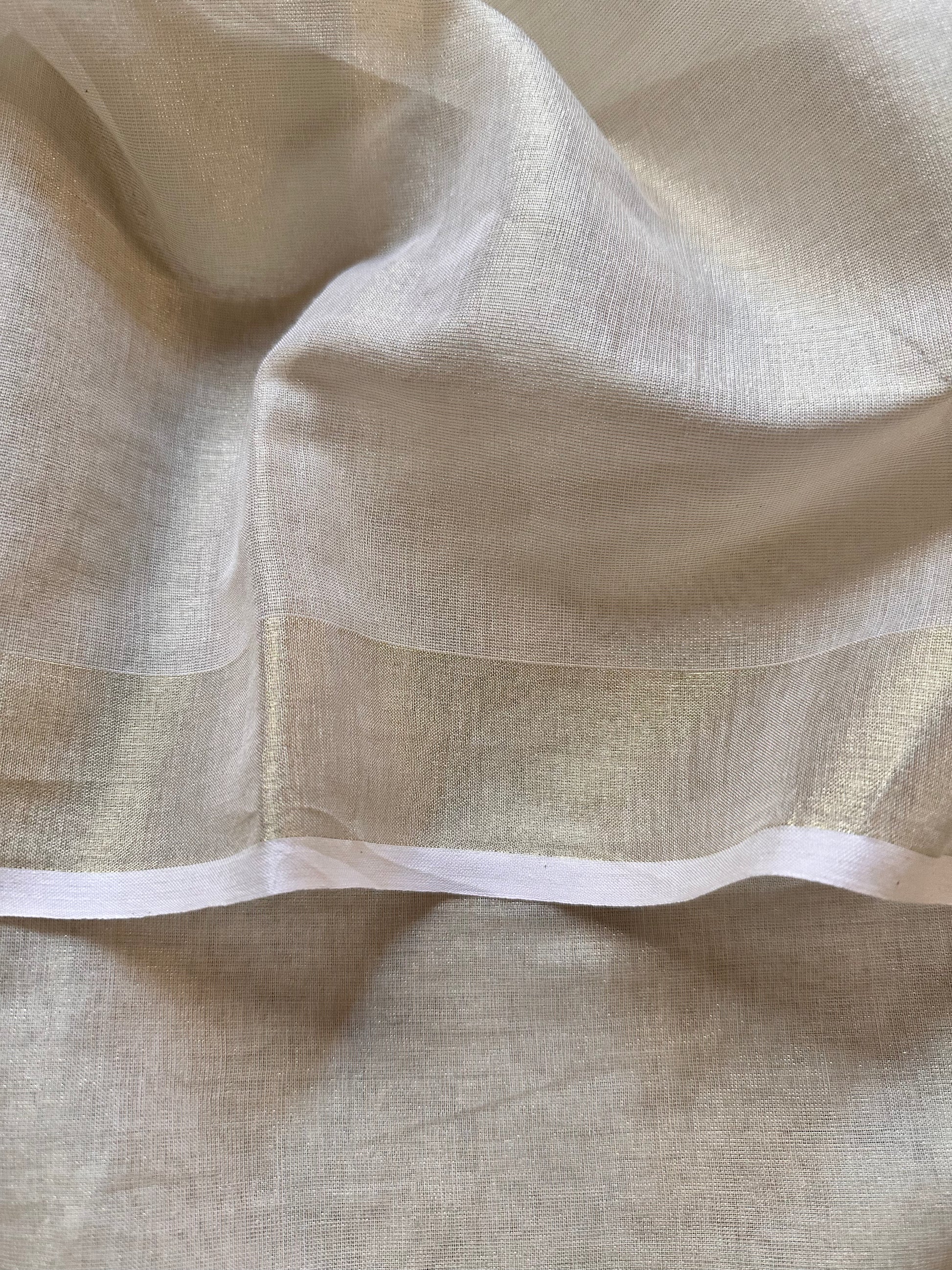 Cream Pure Mul Mul Handwoven Tissue Cotton Sari - Raahini