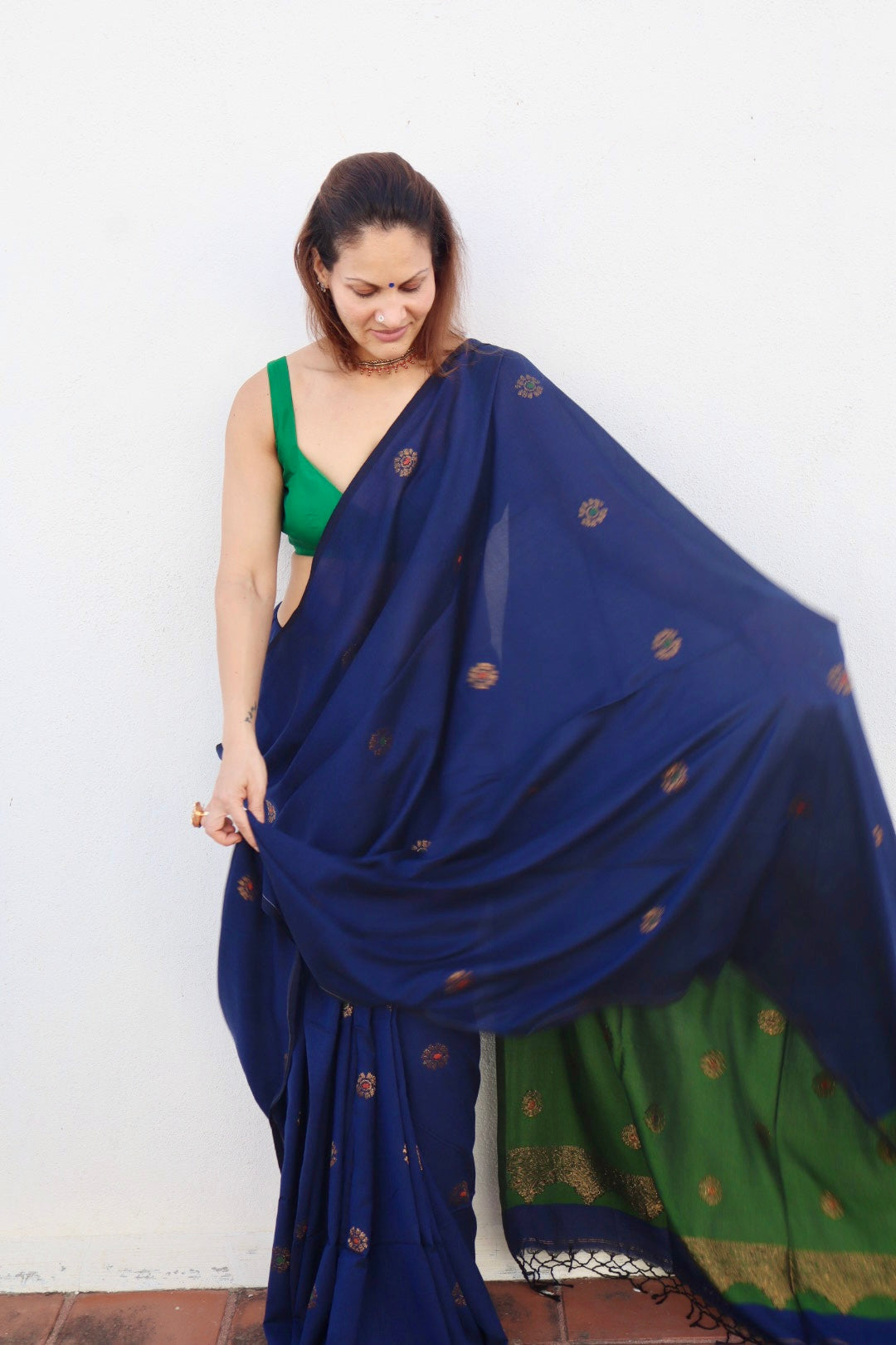 Blue & Green Premium Cotton Acrylic Handloom Jamdani Saree with Fine Zari Work