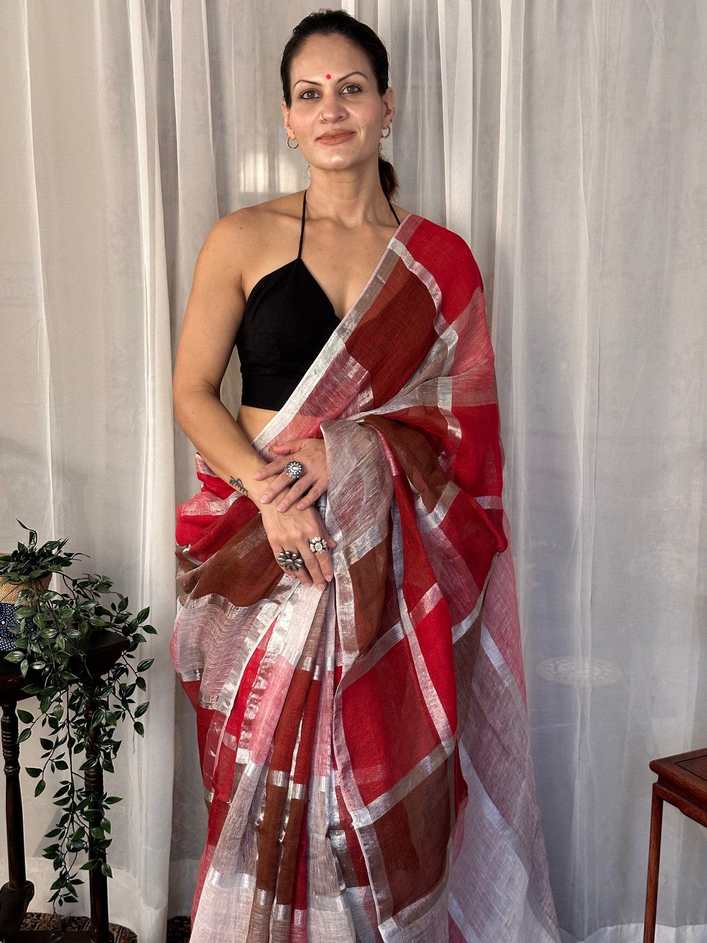 Maroon, Red, & White Handloom Pure Linen Checks Sari