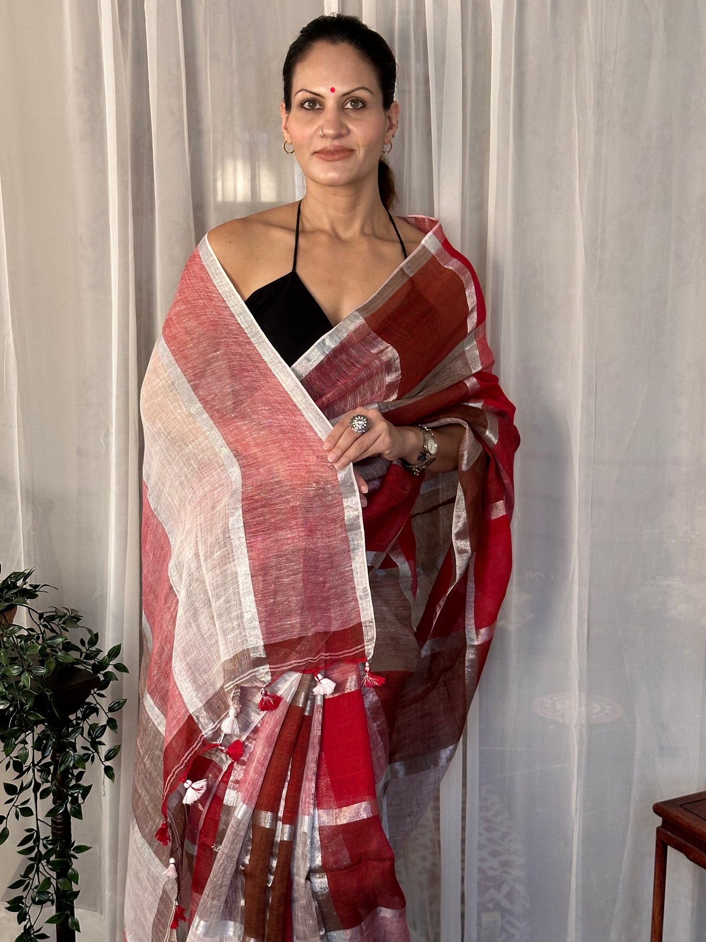 Maroon, Red, & White Handloom Pure Linen Checks Sari