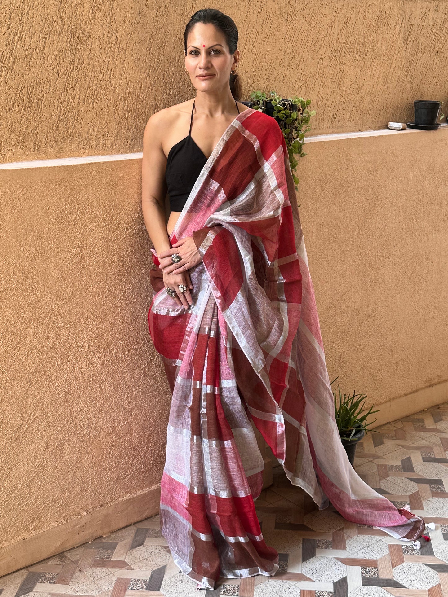 Maroon, Red, & White Handloom Pure Linen Checks Sari