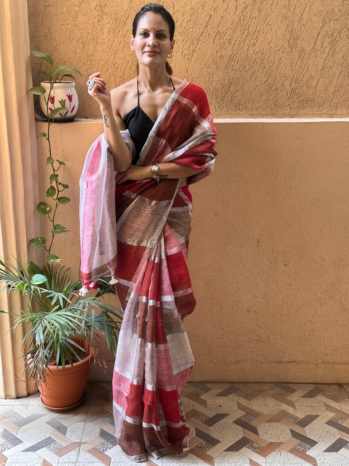 Maroon, Red, & White Handloom Pure Linen Checks Sari