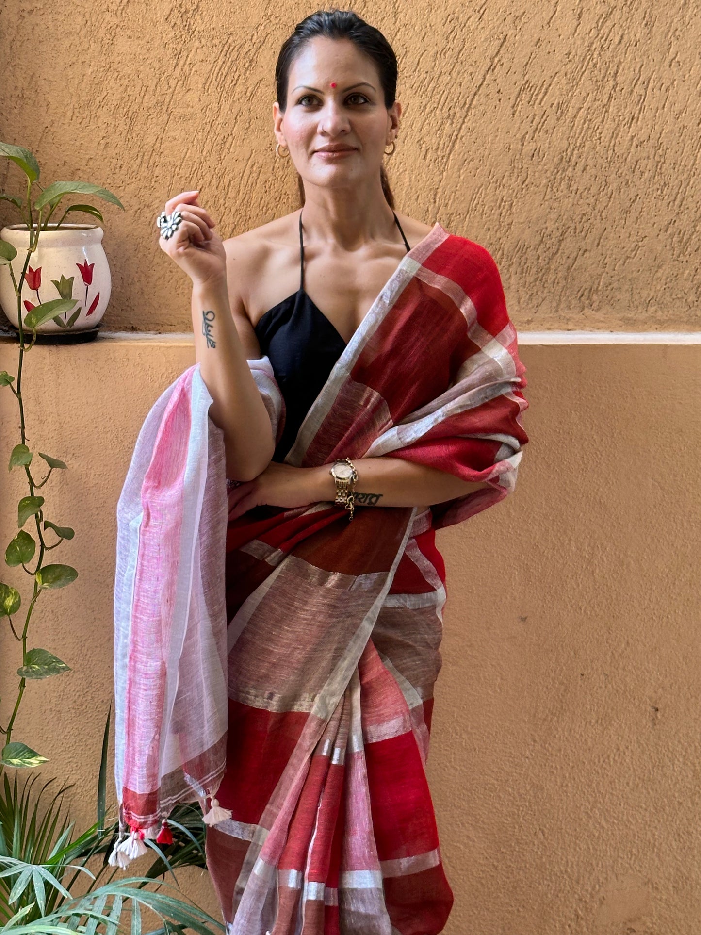 Maroon, Red, & White Handloom Pure Linen Checks Sari