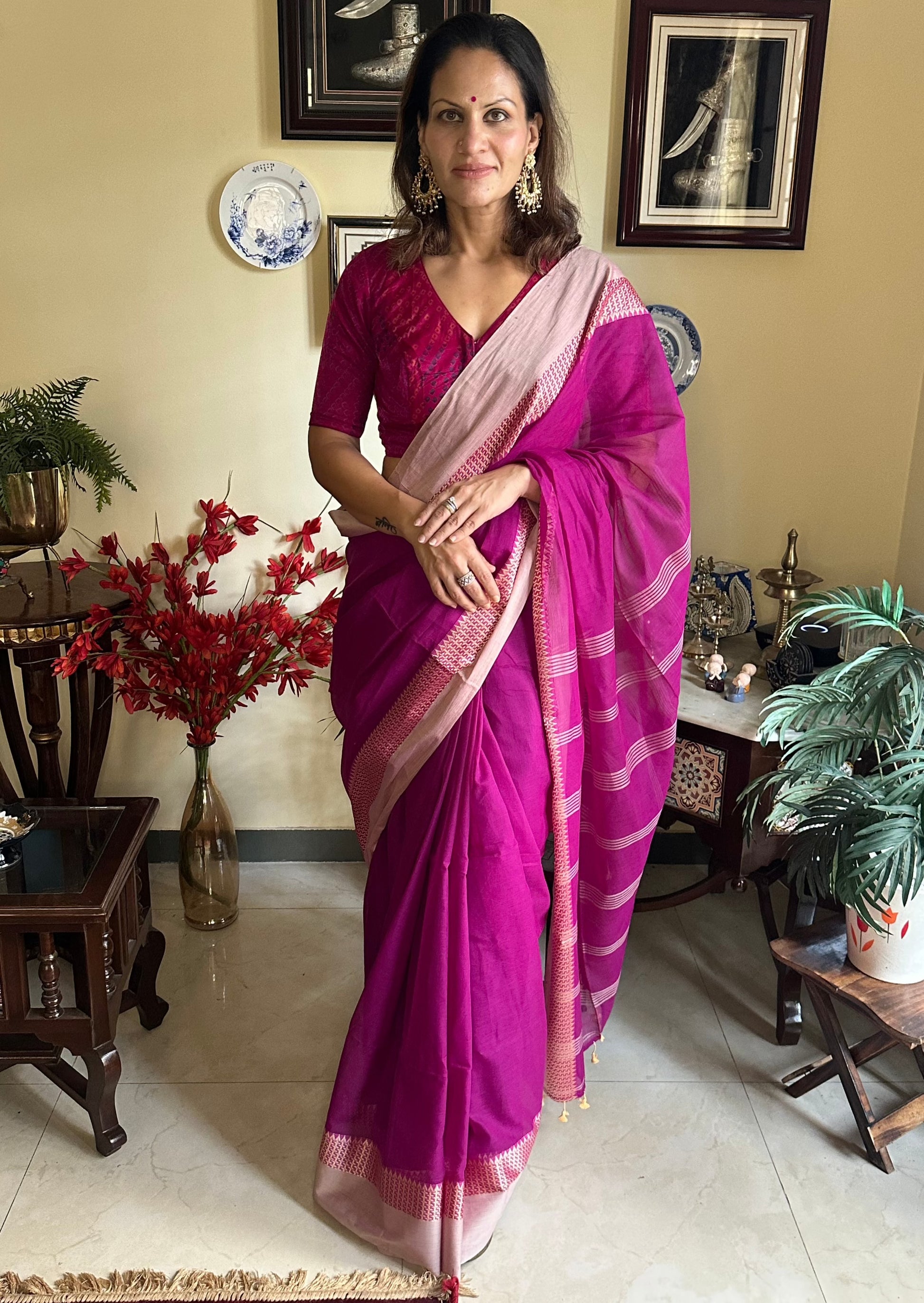 Soft Handloom Cotton Woven Pattern on Contrast Border - Raahini