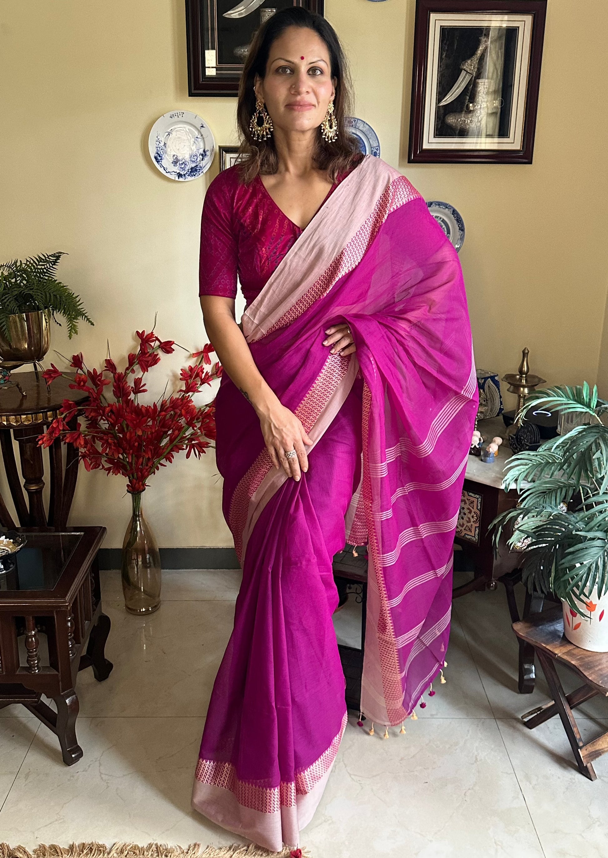 Soft Handloom Cotton Woven Pattern on Contrast Border - Raahini