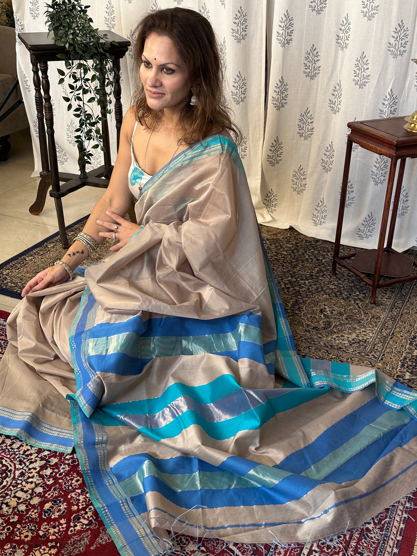 Blue & Grey Handloom Pure Maheshwari Sari