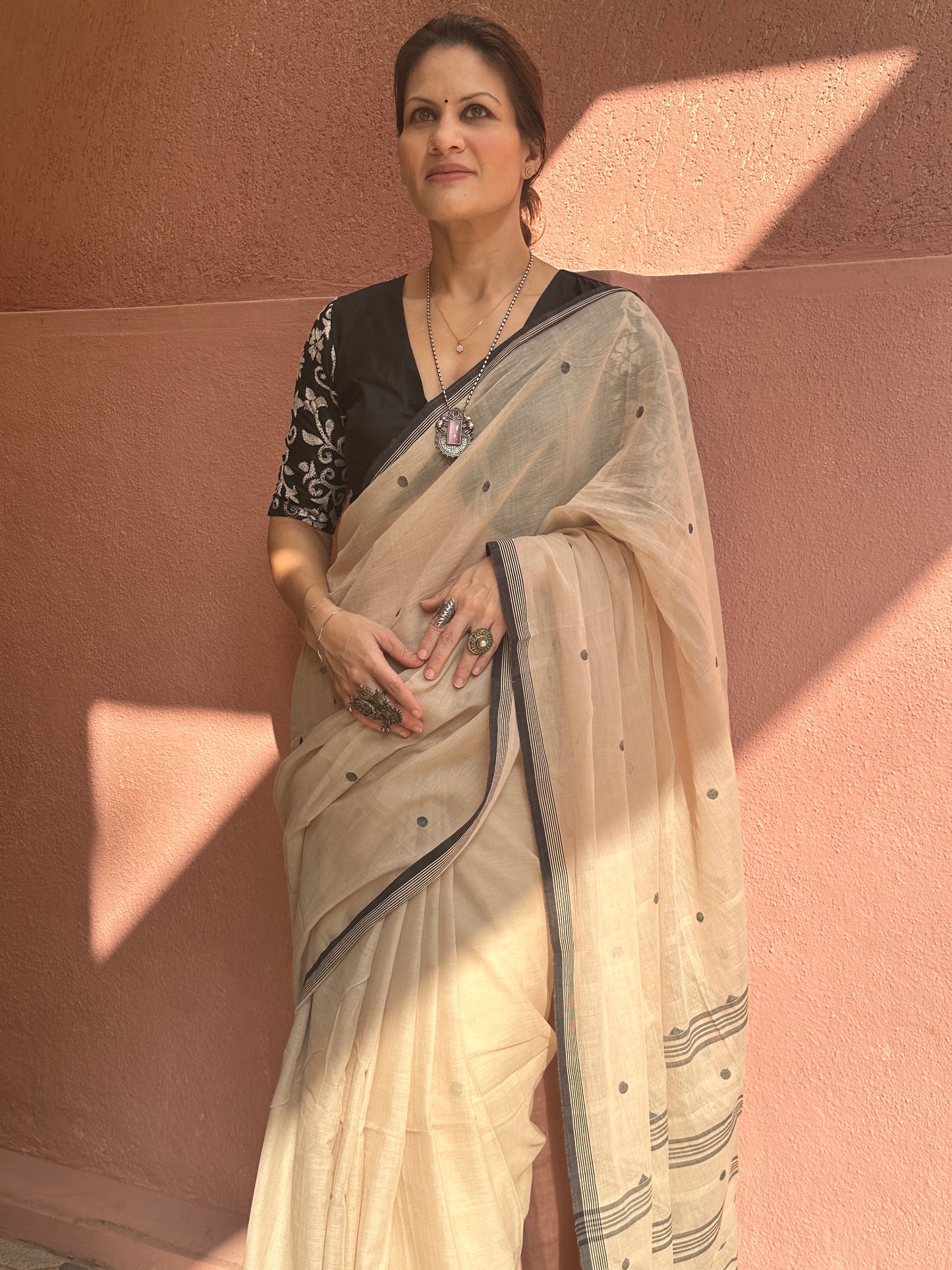 Beige Hand Spun Pure Fine Cotton Jamdani Sari