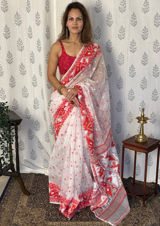 White & Red Jacquard Weaving Cotton Silk Jamdani Saree with Zari Work