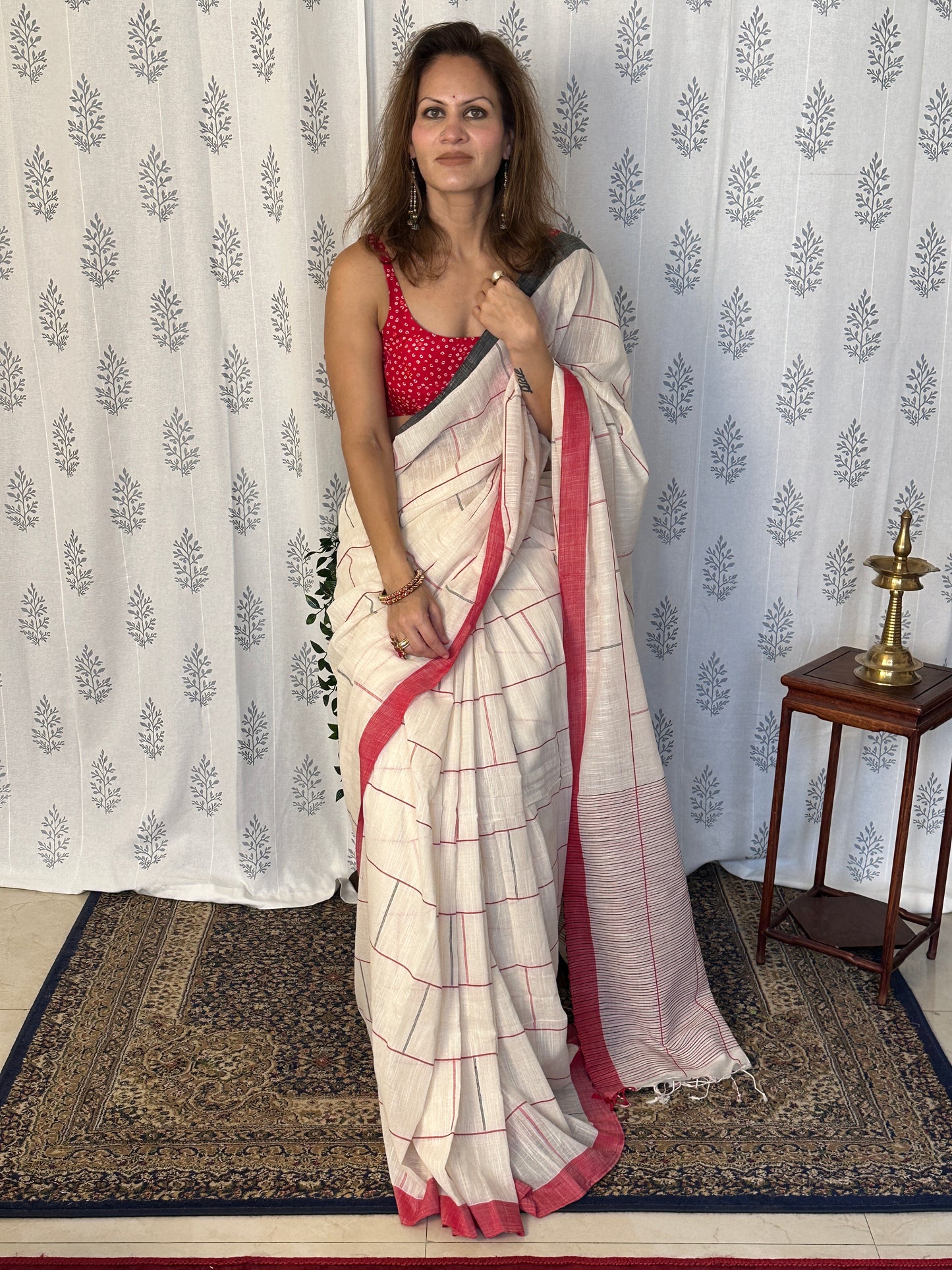 Cream Handloom Soft Pure Khaadi Sari with Checks and Lines