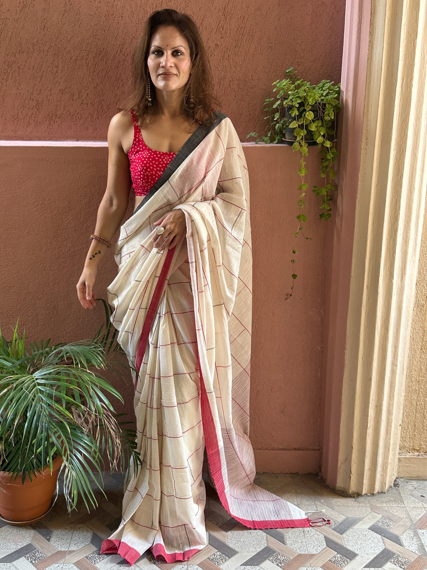 Cream Handloom Soft Pure Khaadi Sari with Checks and Lines