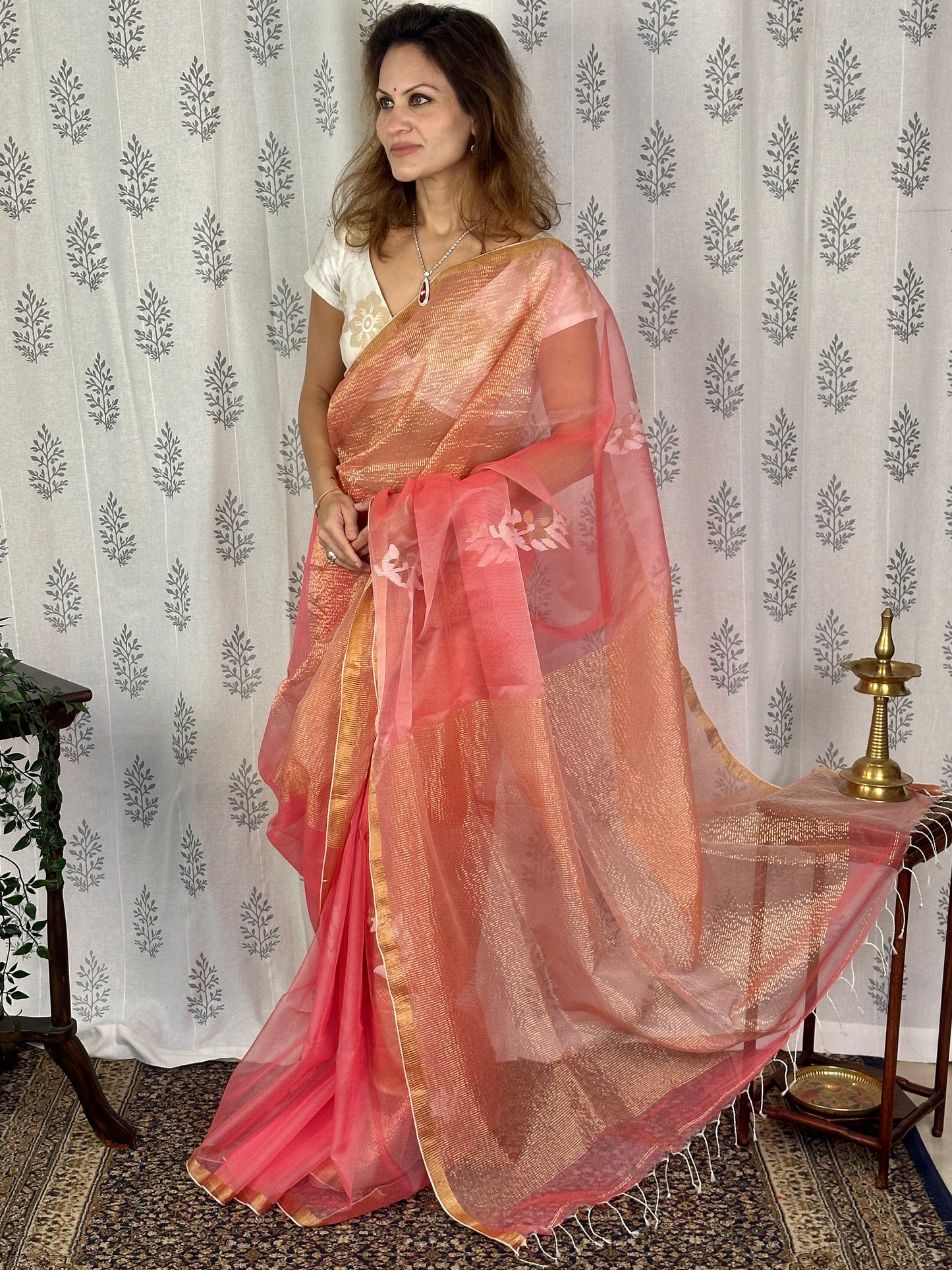 Peach Pure Muslin Silk Handloom Jamdani Saree with Zari Work