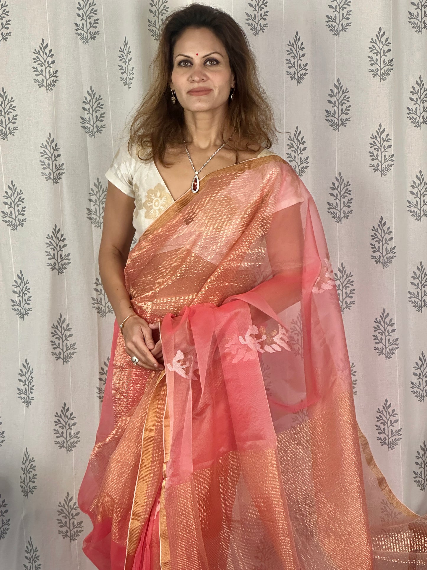 Peach Pure Muslin Silk Handloom Jamdani Saree with Zari Work