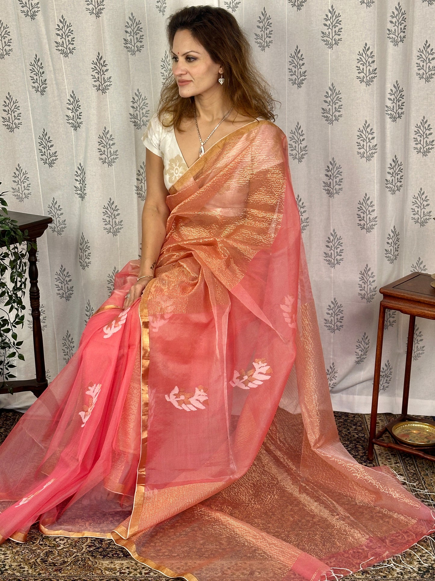 Peach Pure Muslin Silk Handloom Jamdani Saree with Zari Work