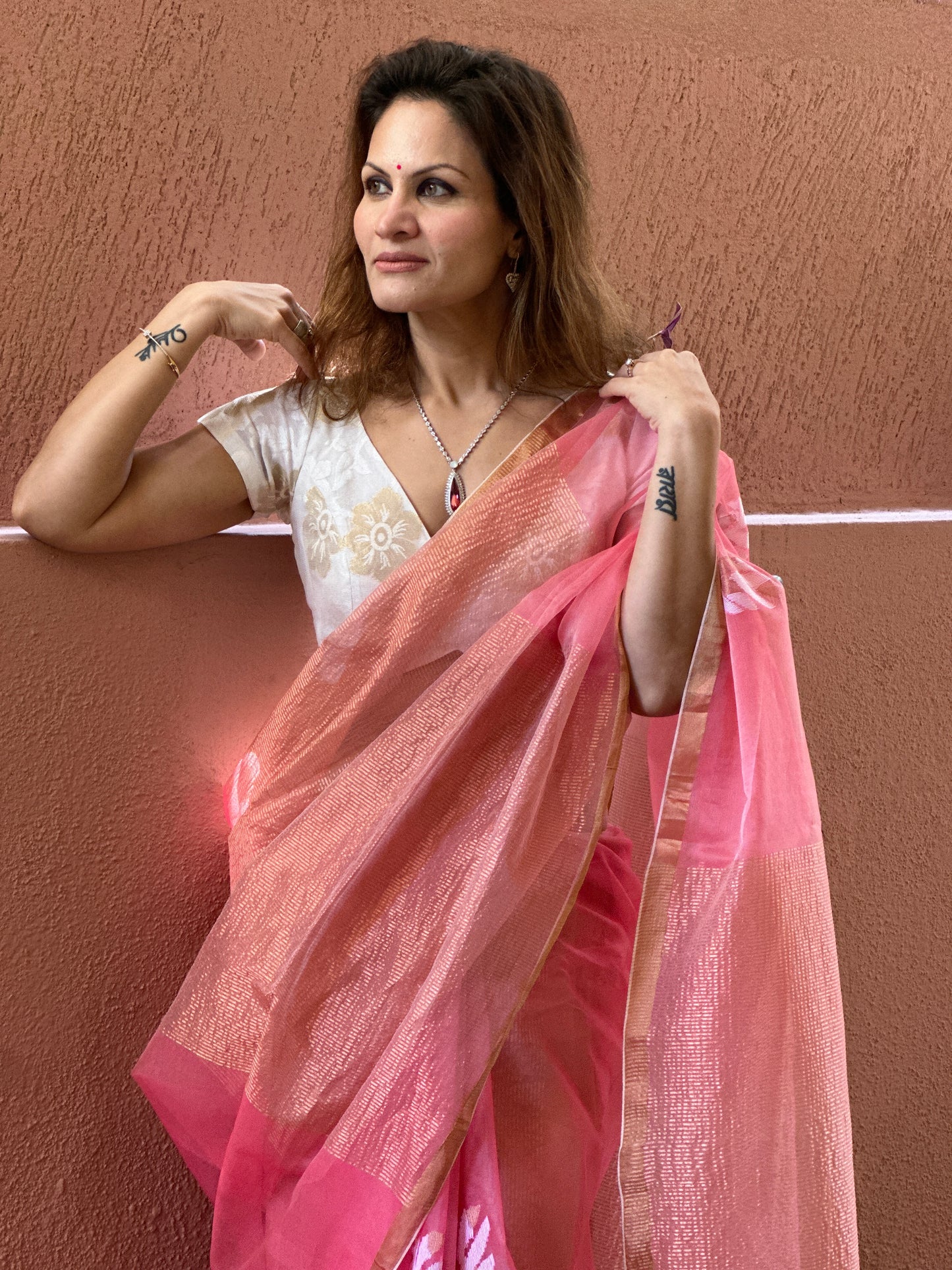 Peach Pure Muslin Silk Handloom Jamdani Saree with Zari Work