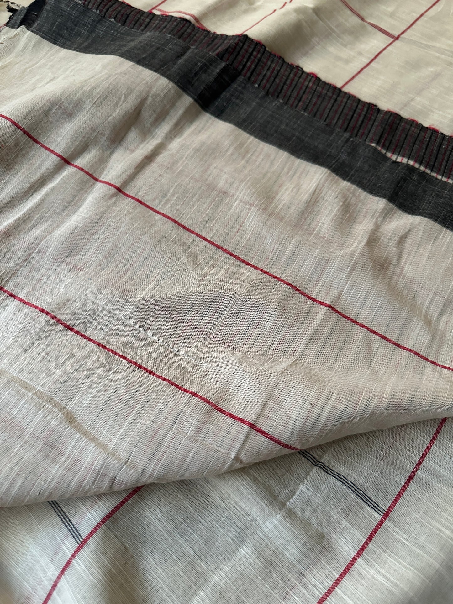 Cream Handloom Soft Pure Khaadi Sari with Checks and Lines