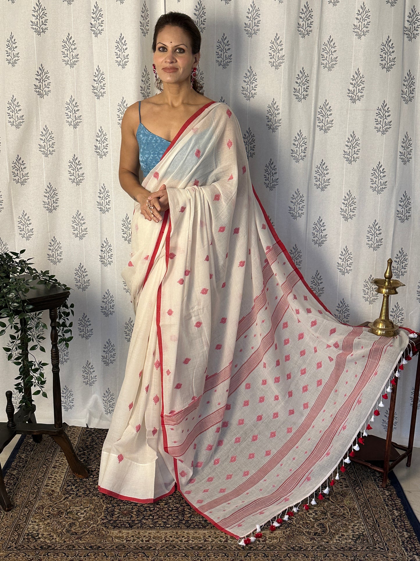 Cream Pure Hand Spun Fine Cotton Jamdani Saree with Intricate Needlework