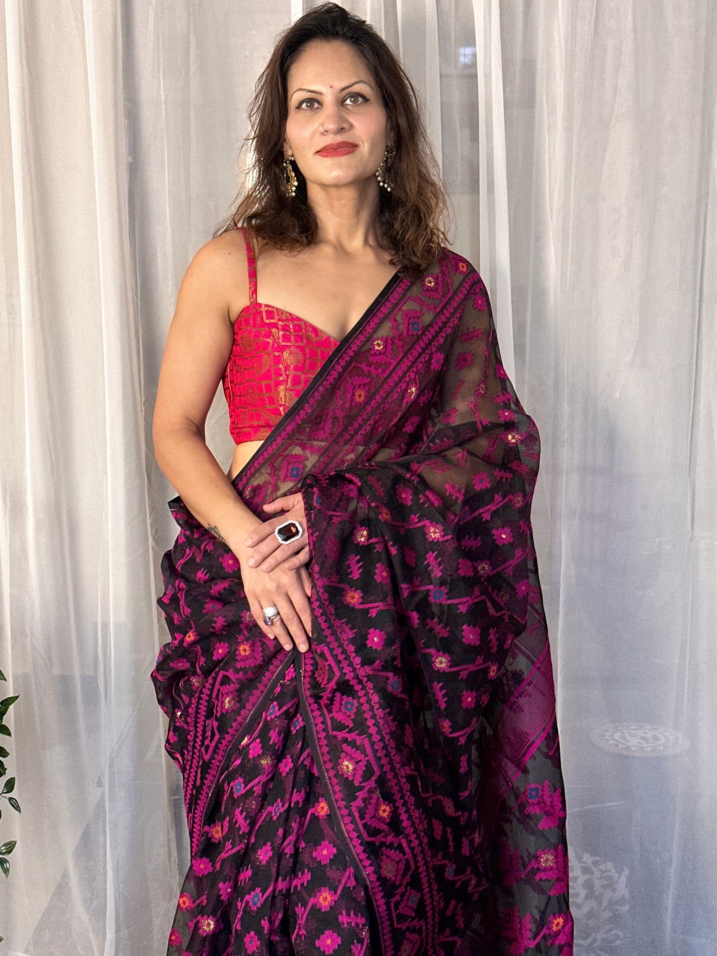 Black & Pink Pure Muslin Silk Handloom Jamdani Sari