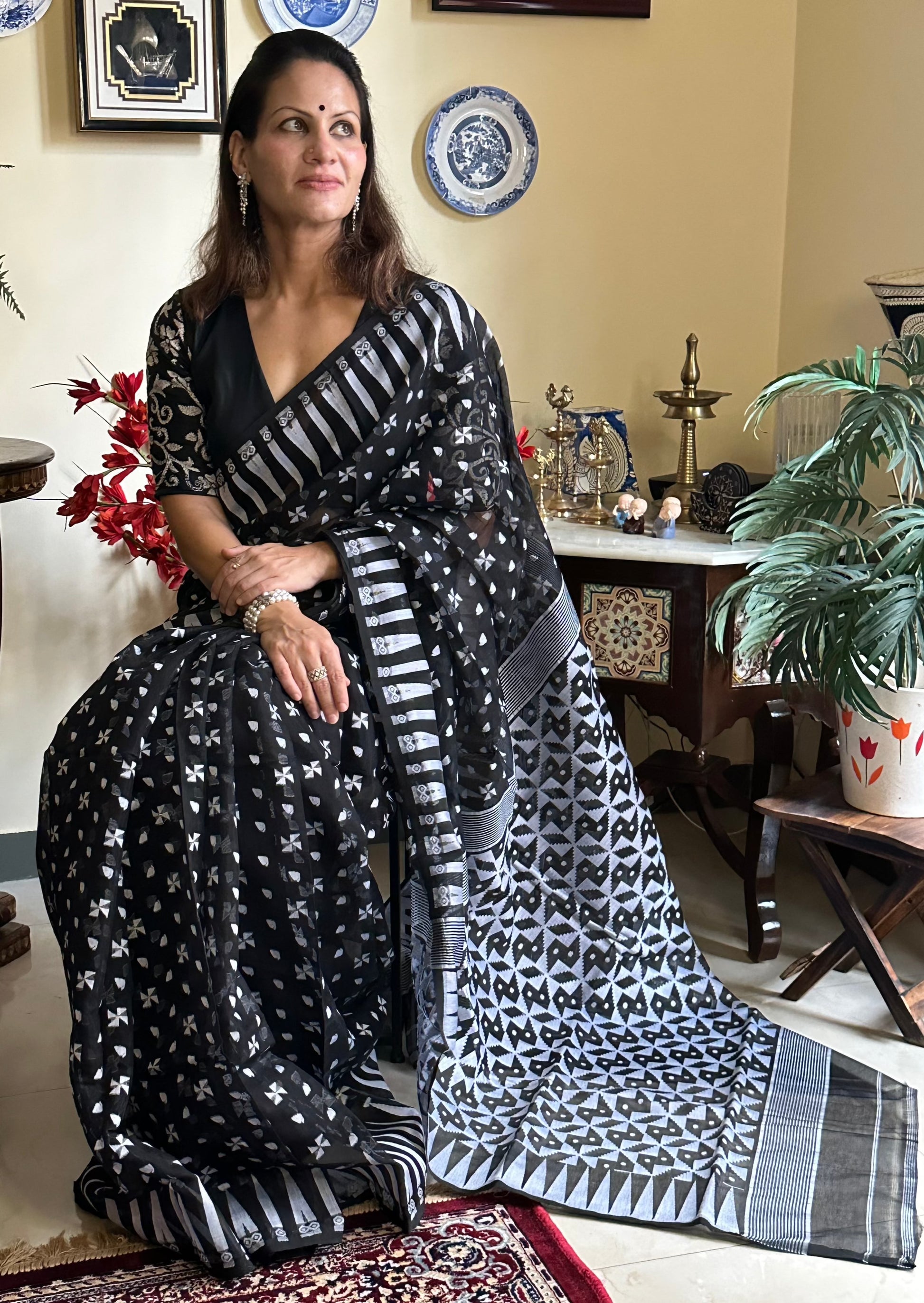 Black Cotton Silk Jamdani Sari - Raahini