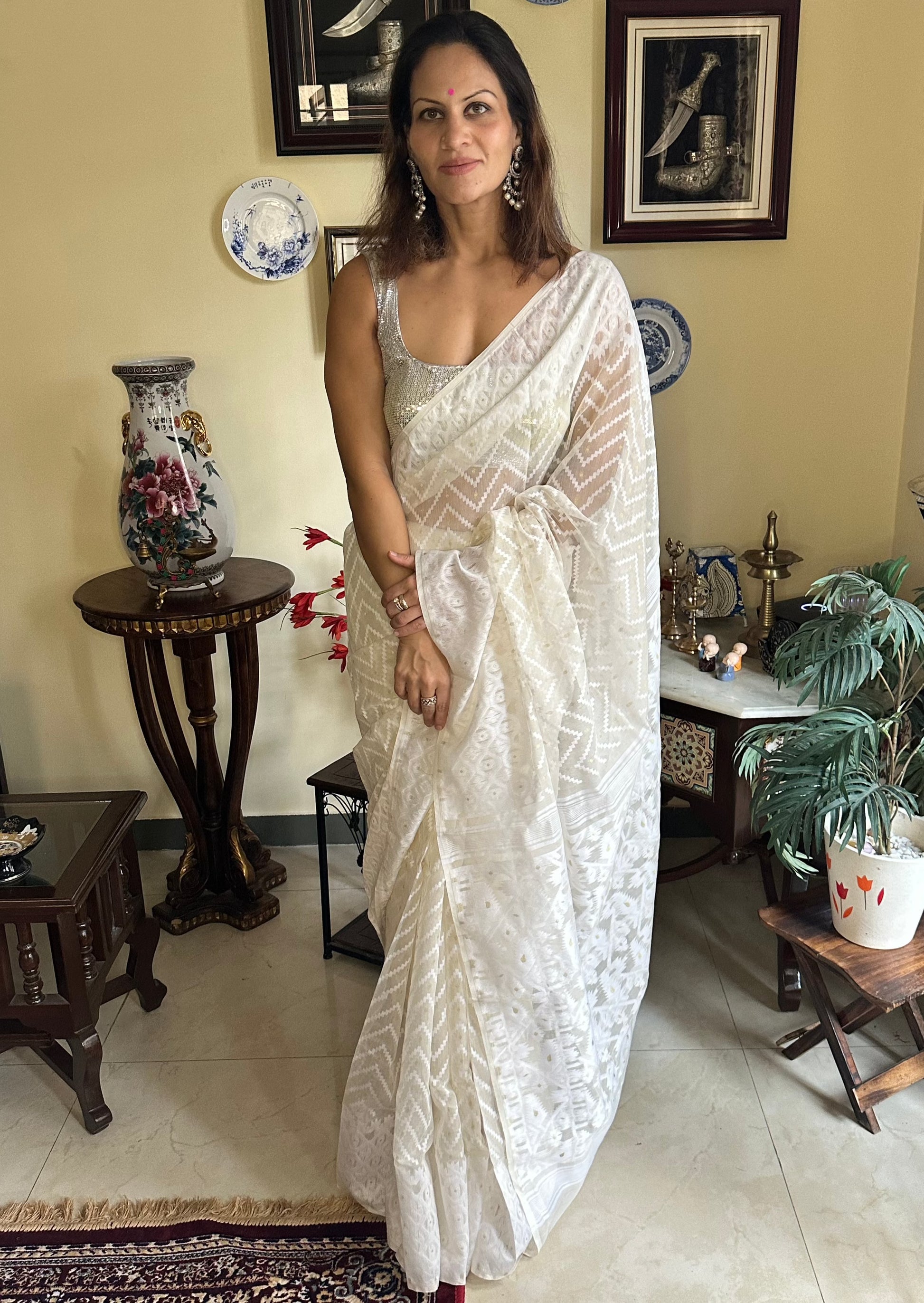 White Cotton Silk Jamdani Sari - Raahini