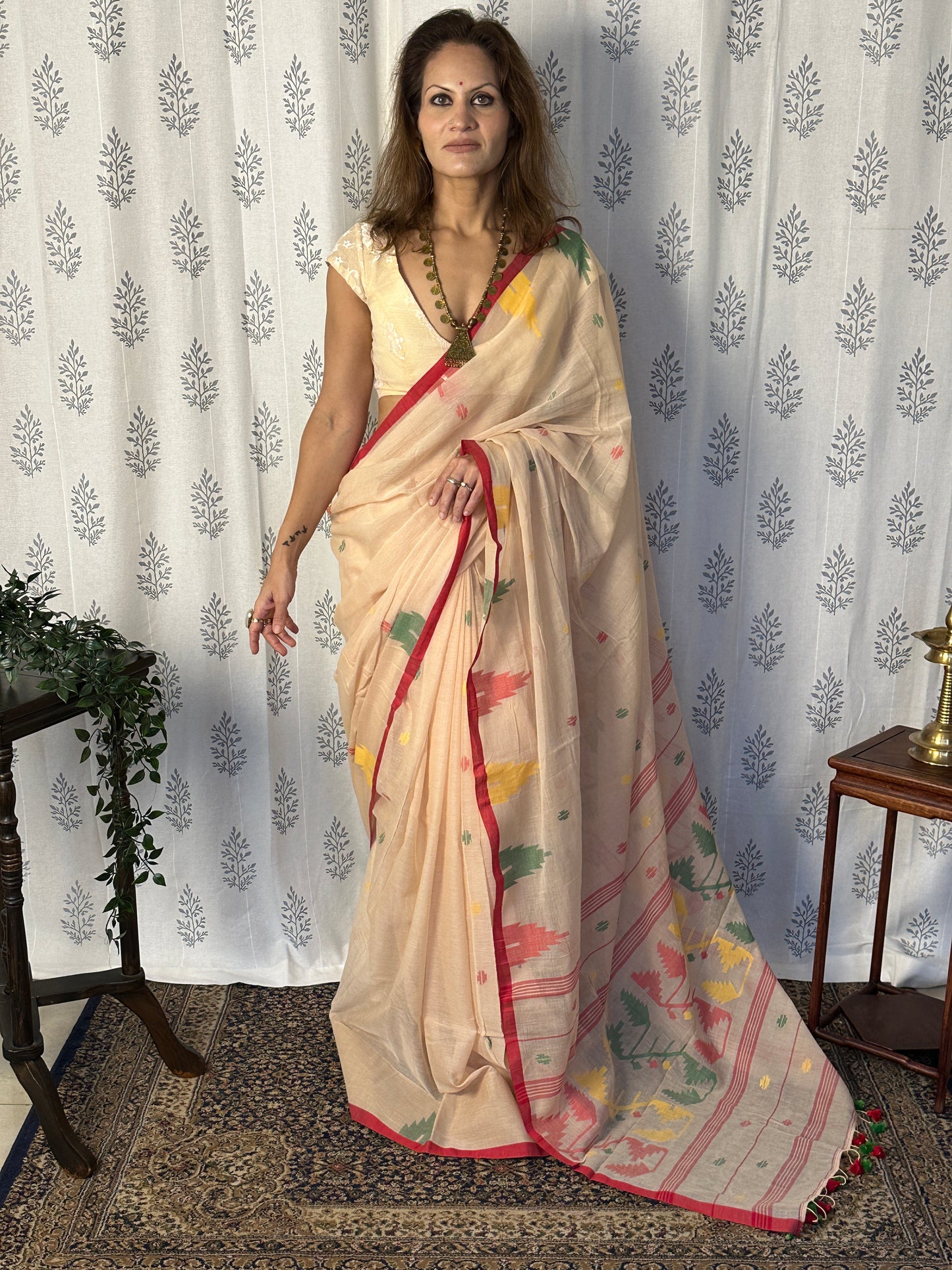 Peachy Beige Pure Hand Spun Fine Cotton Jamdani Saree with Intricate Needlework