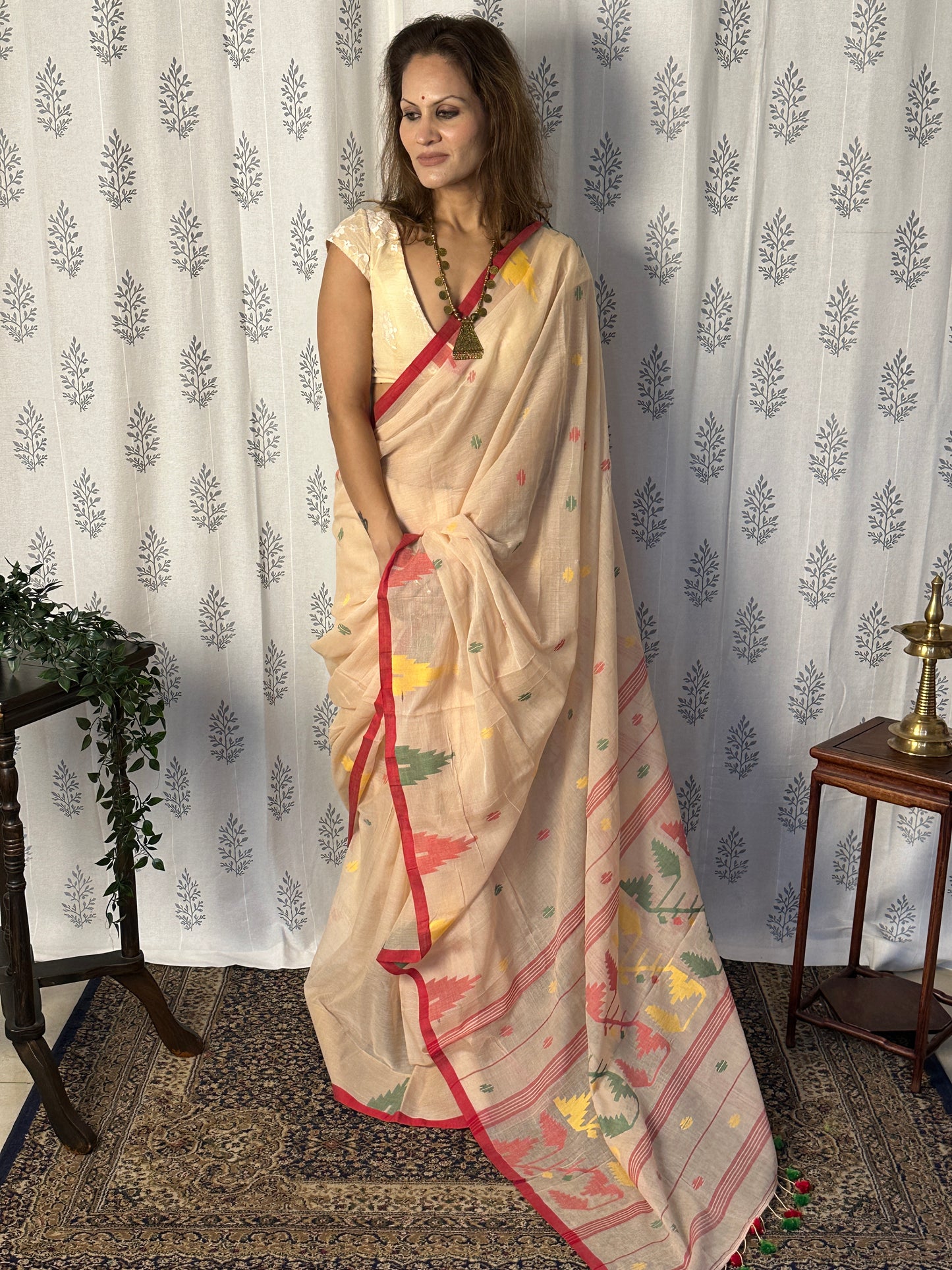 Peachy Beige Pure Hand Spun Fine Cotton Jamdani Saree with Intricate Needlework