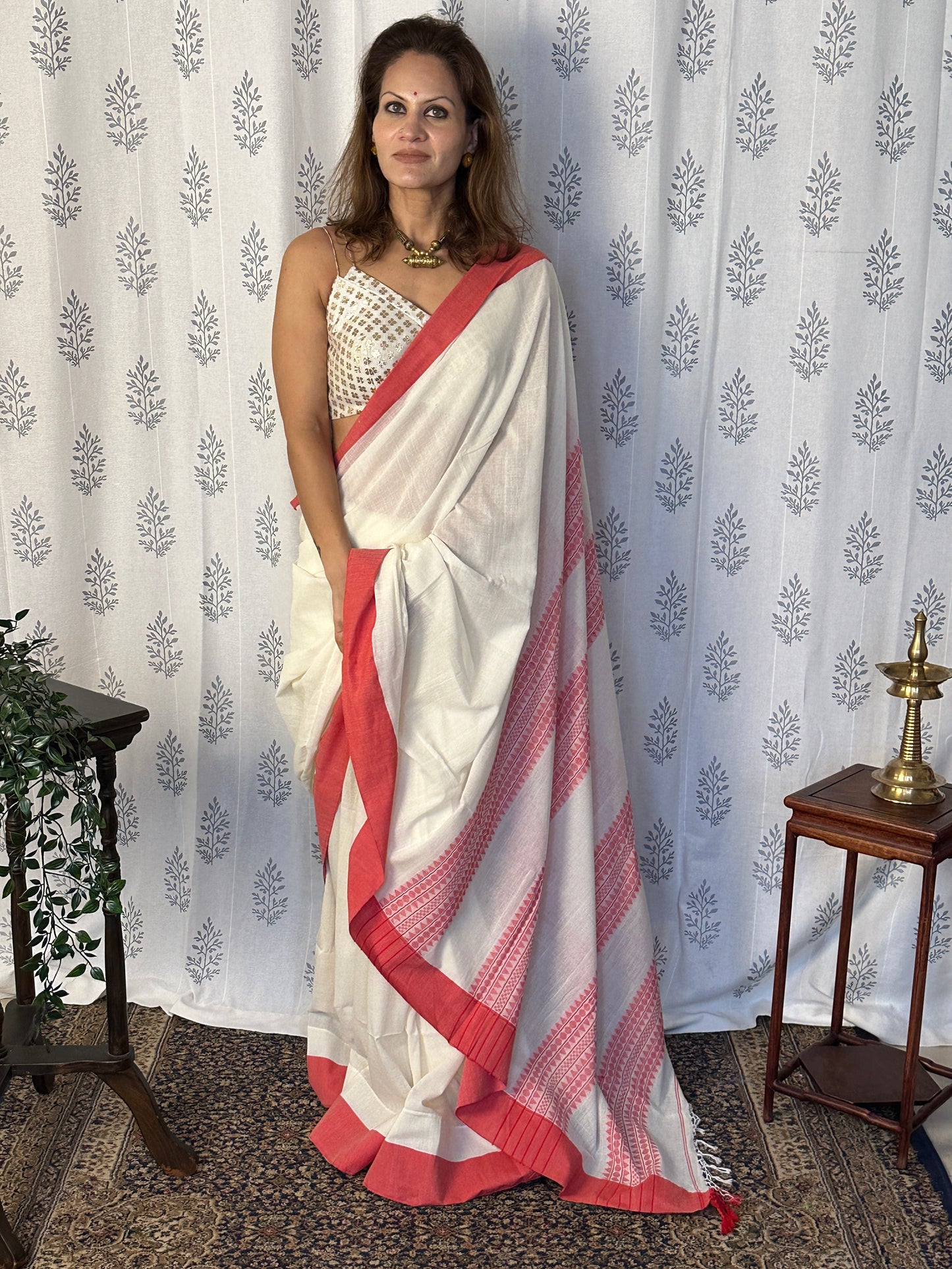 Cream Soft Handloom Cotton Saree with Red Border