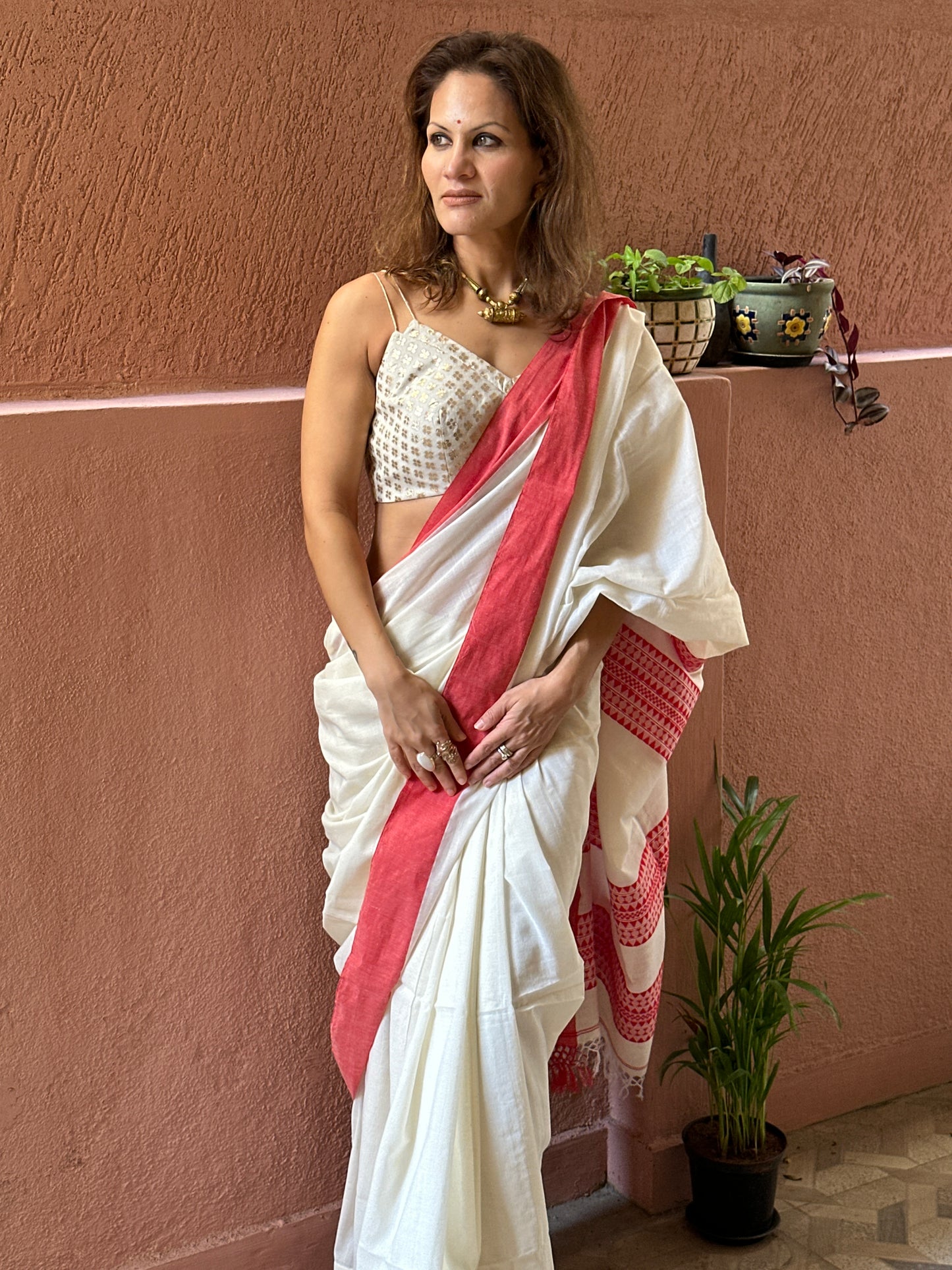 Cream Soft Handloom Cotton Saree with Red Border