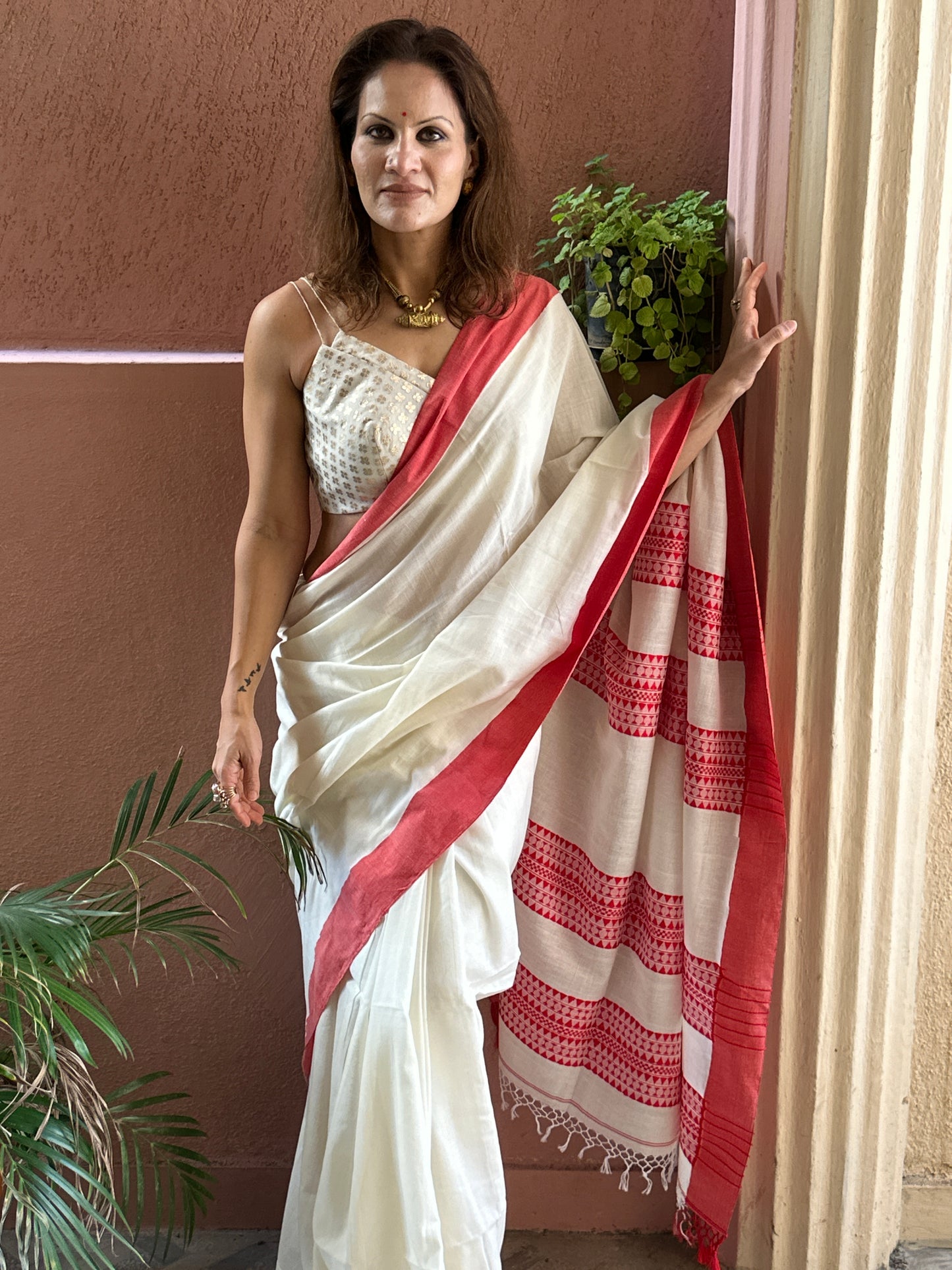 Cream Soft Handloom Cotton Saree with Red Border