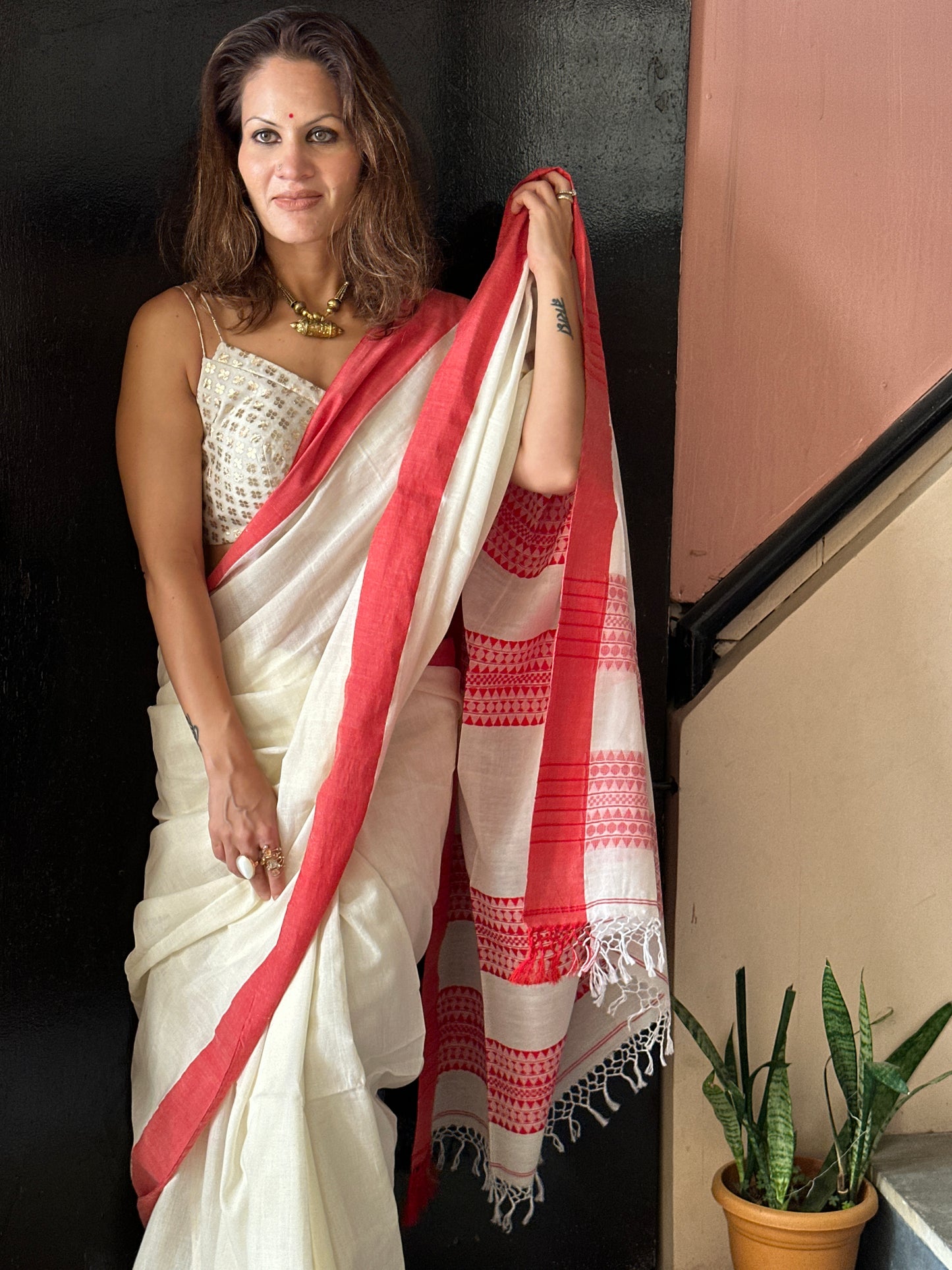 Cream Soft Handloom Cotton Saree with Red Border