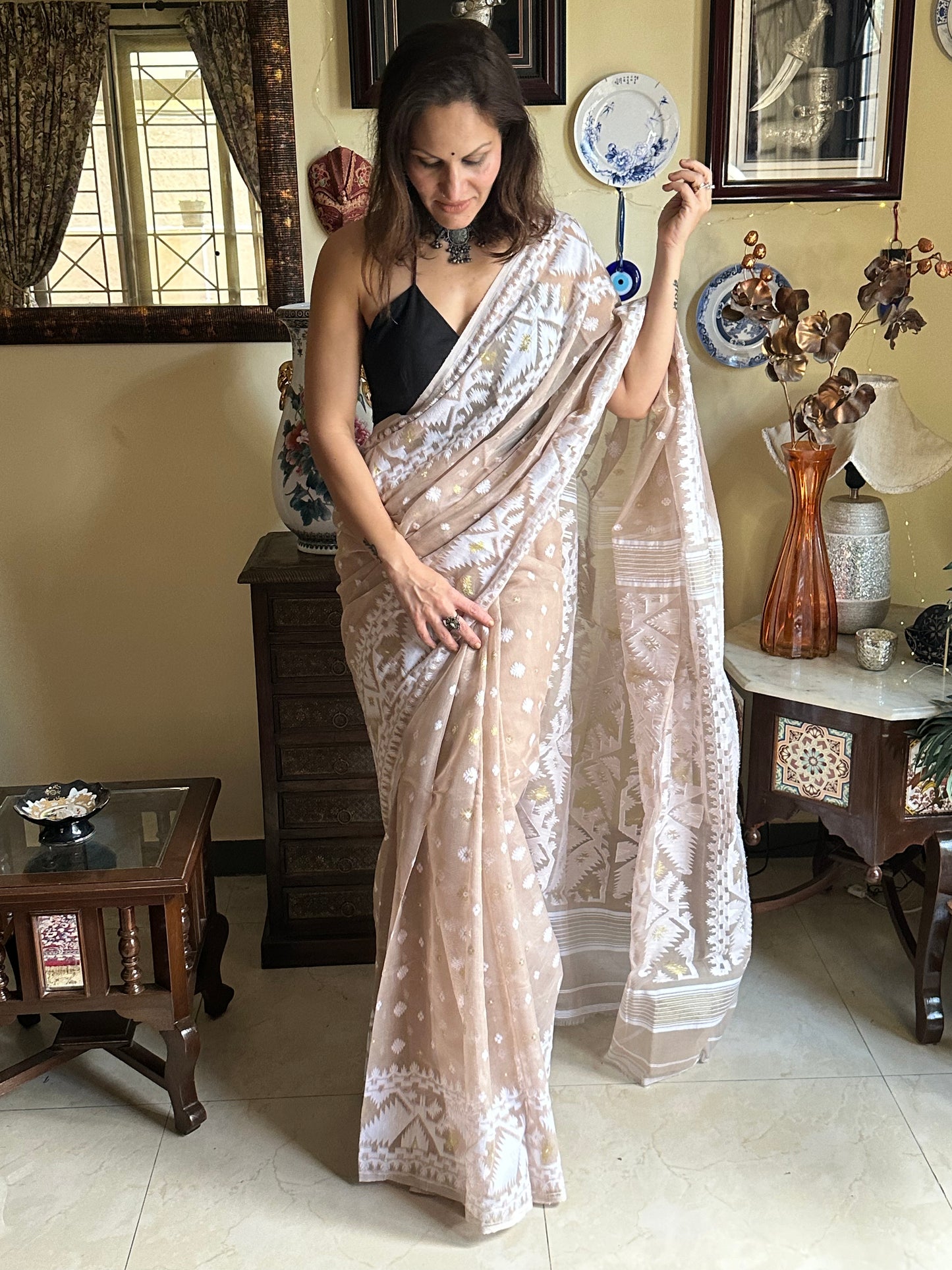 Beige Jacquard Weaving Cotton Silk Jamdani Sari - Raahini