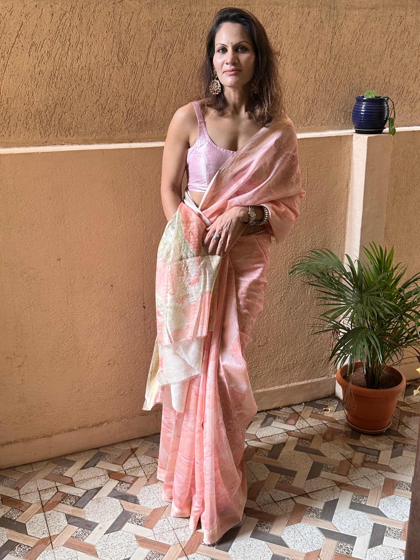 Pink & White Hand Dyed Maheshwari Sari with Marble Hand Print