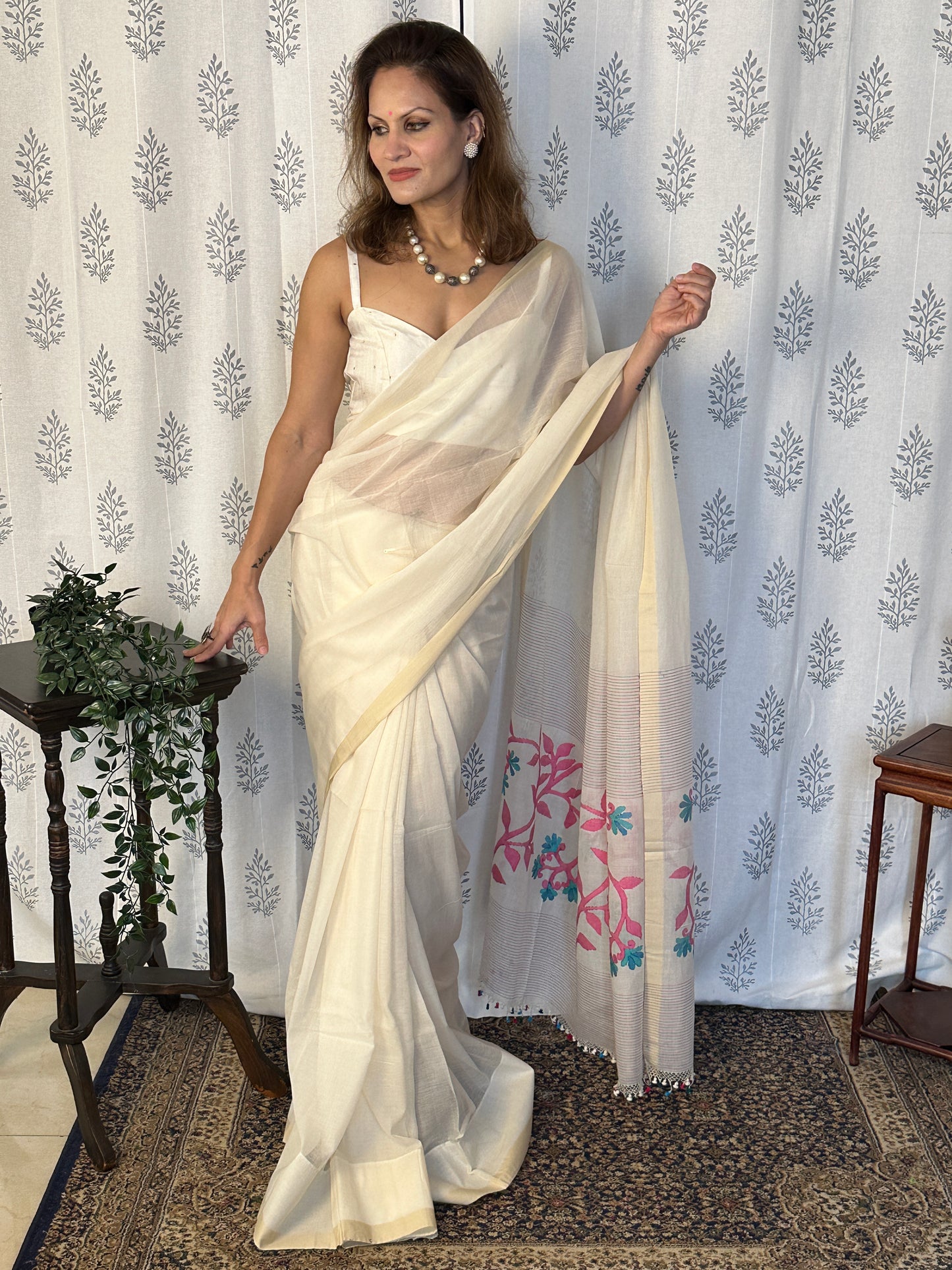 Cream Hand Spun Pure Fine Cotton Jamdani Sari with Intricate Needlework