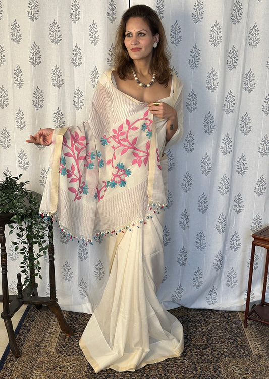 Cream Hand Spun Pure Fine Cotton Jamdani Sari with Intricate Needlework